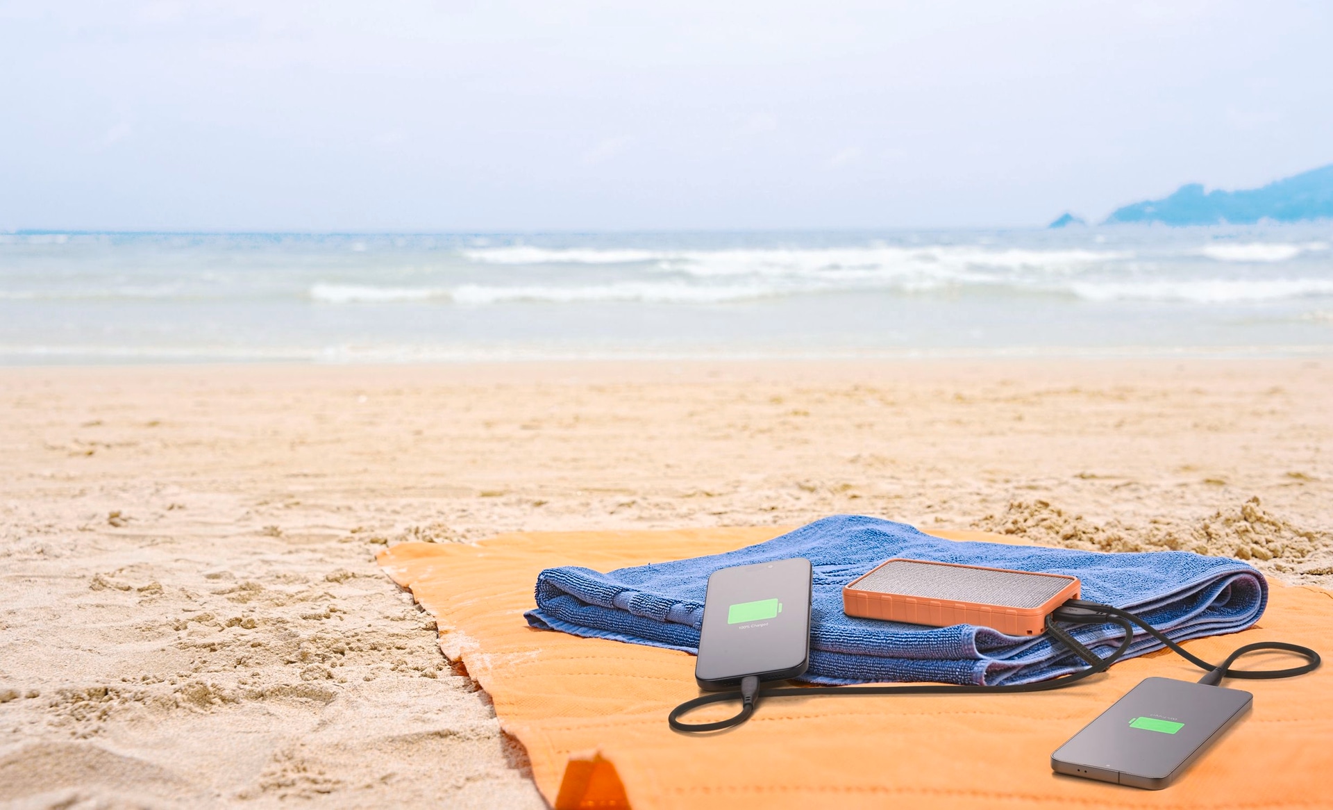 Cellularline Powerbank »Solar Charger Power Bank 10.000 mAh«, Cellularline Solar Charger Power Bank 10.000mAh Orange