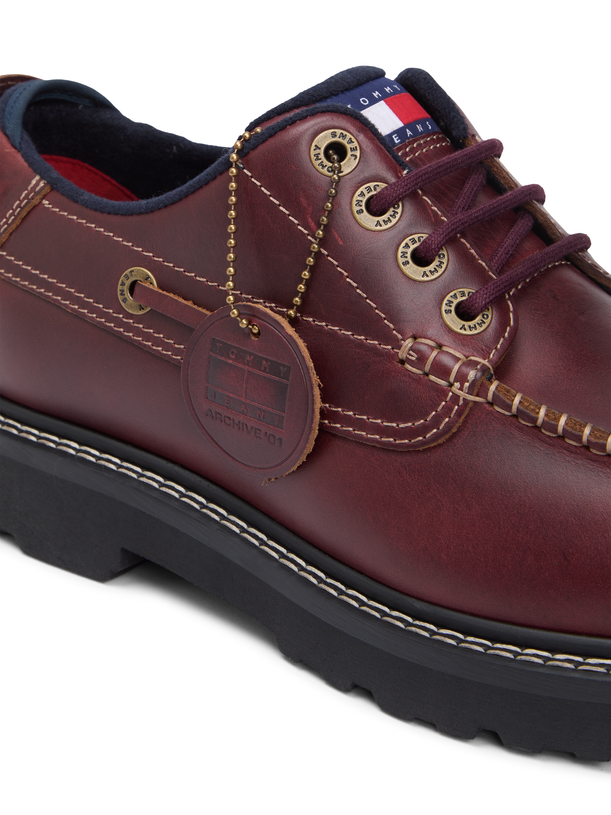 Tommy Jeans Bootsschuh »ARCHIVE '01 BOAT SHOE  LEATHER«  Bootsschuh, Halbschuh mit Kontrast-Rahmennaht