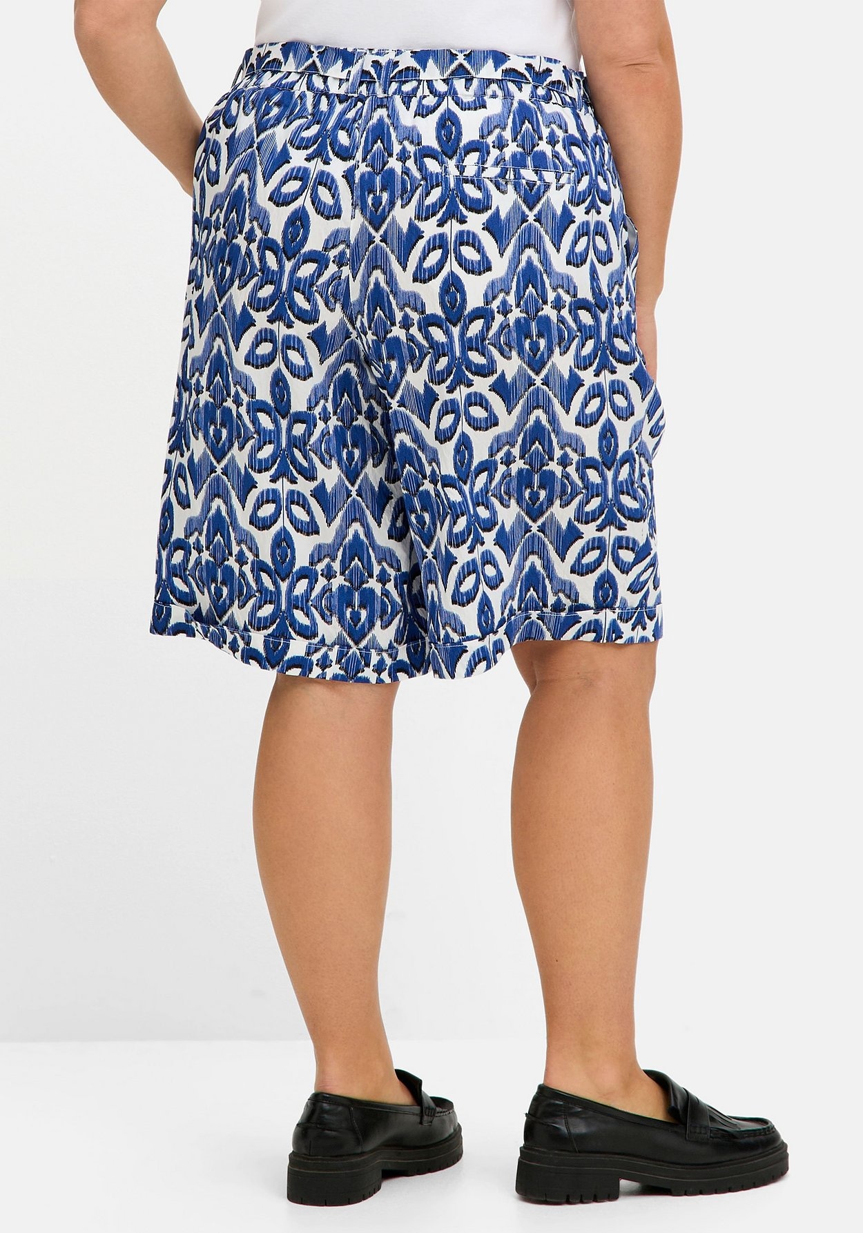 Sheego Bermudas »Schlupf-Bermudas mit Schlupfbund und Stoffgürtel«