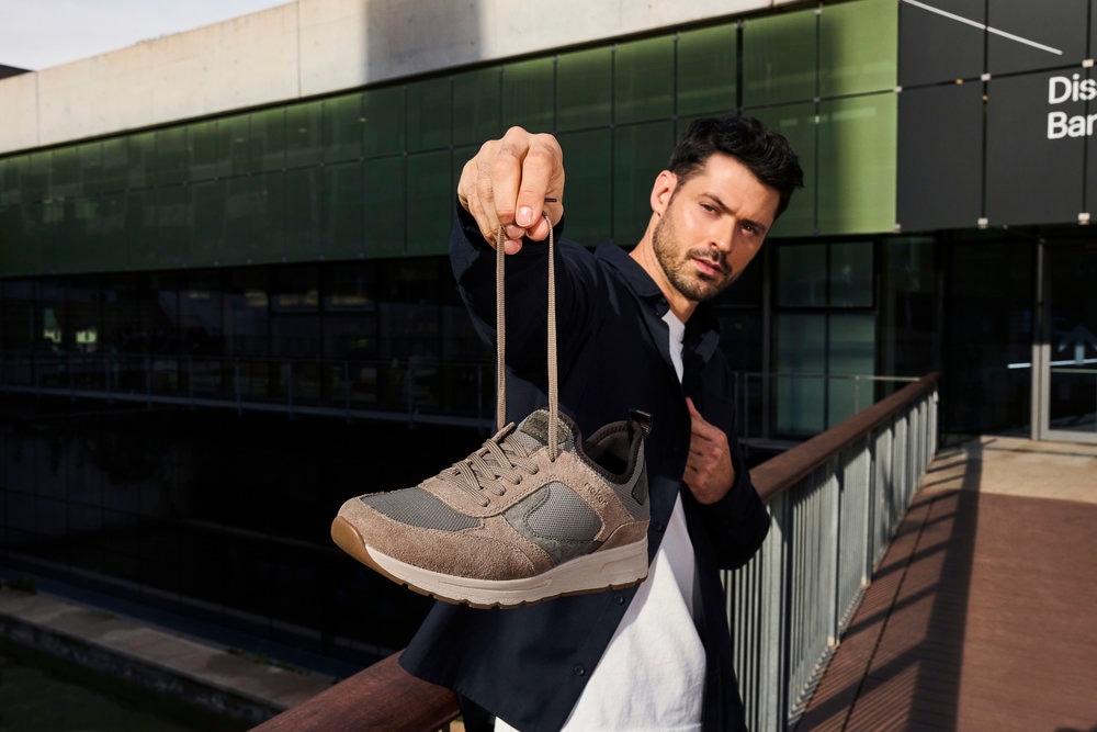 Rieker Slip-On Sneaker, Schlupfschuh, Halbschuh, Freizeitsneaker mit Schnürelement