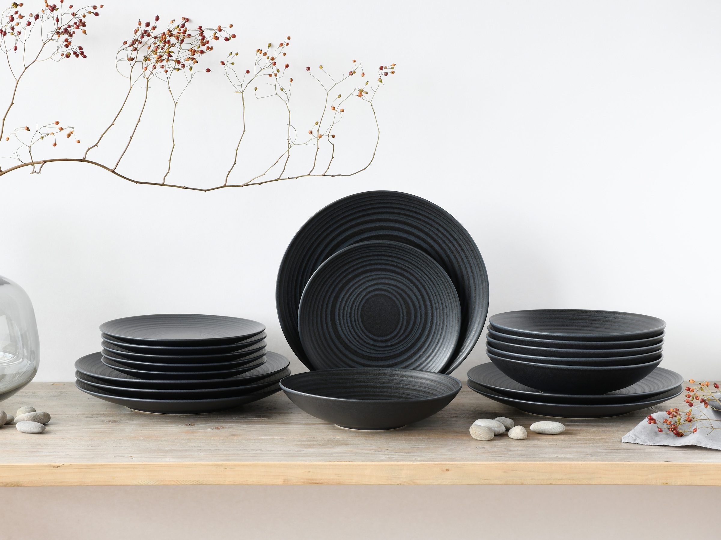 CreaTable Teller-Set »Lava Stone Black, Tellerset 18-tlg« Seidenmatte Glasur