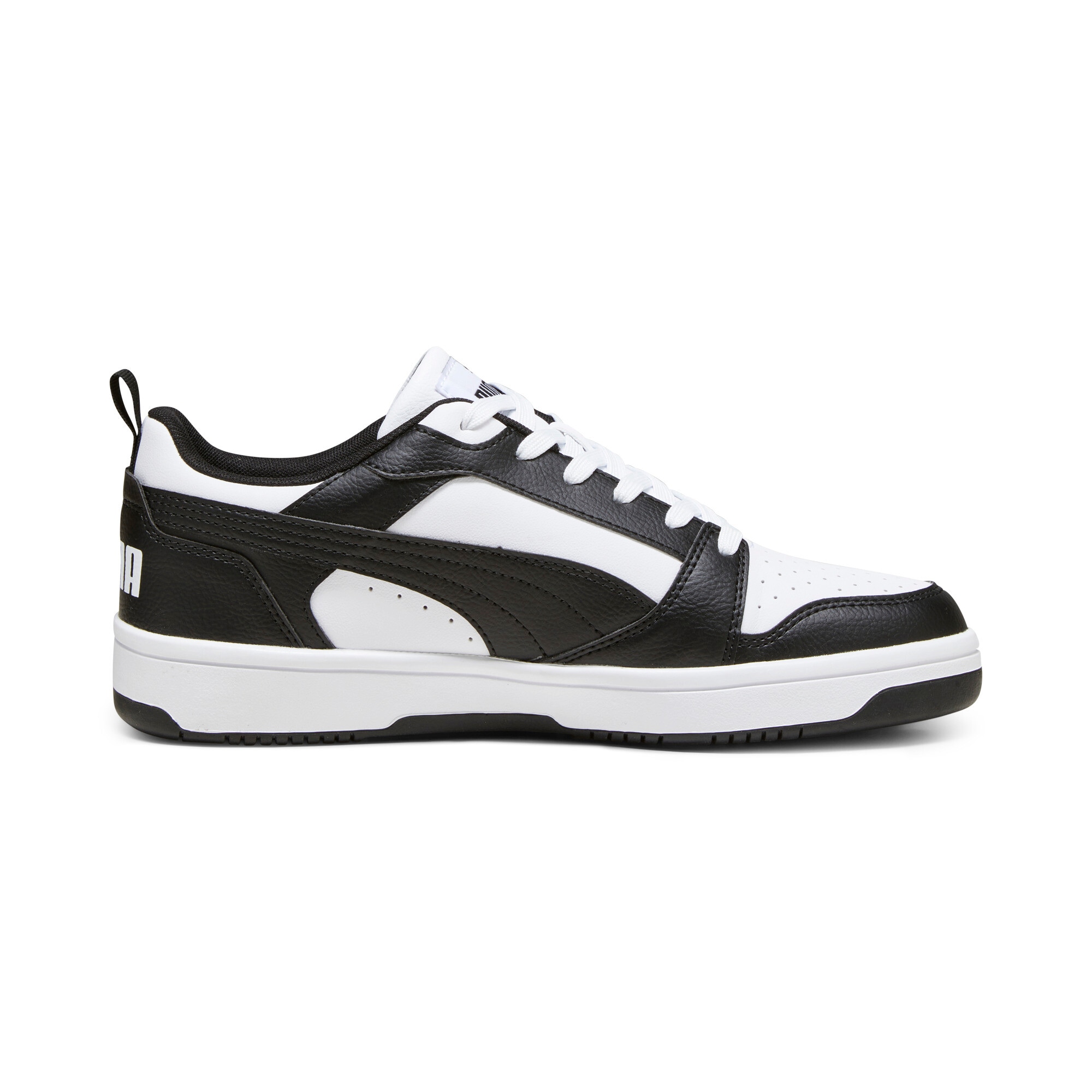 PUMA Sneaker »REBOUND V6 LOW«  niedrig geschnitten, mit Schnürverschluss, aus getrommeltem Leder