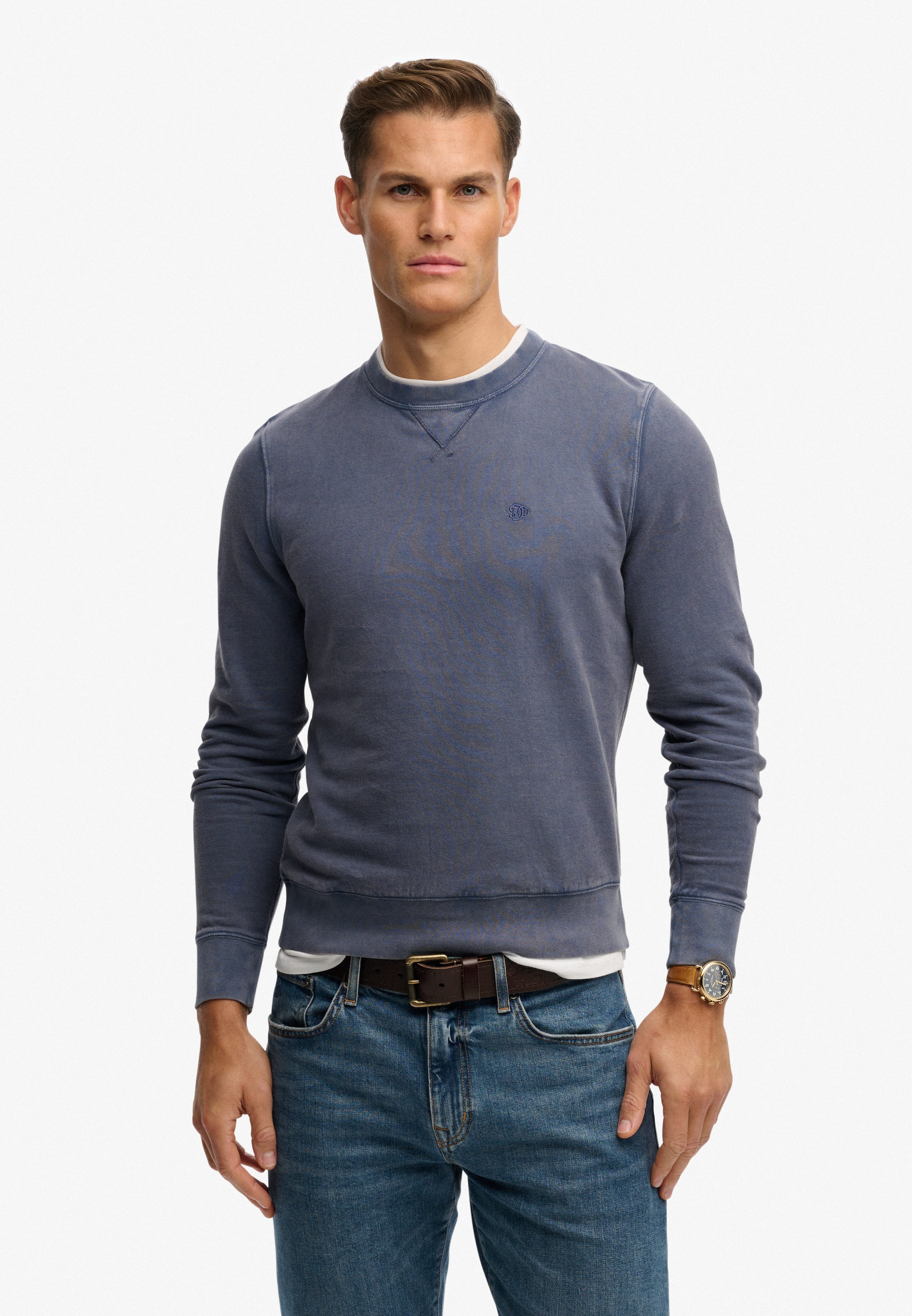 Superdry Sweatshirt »CLASSIC ESSENTIAL SWEATSHIRT«, mit Rundhalsausschnitt, aus Baumwolle, Relaxed Fit, normaler Schnitt
