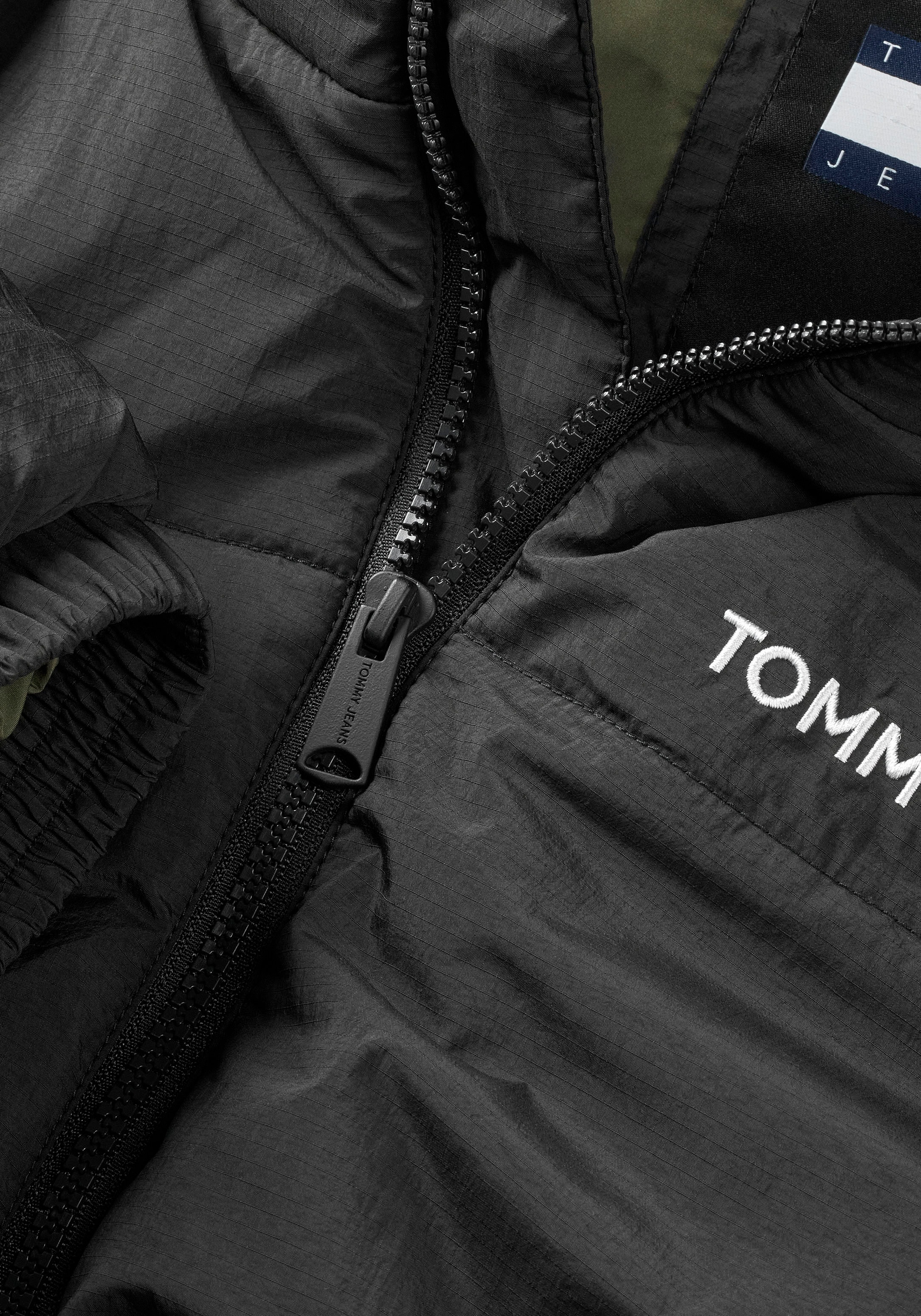 Tommy Jeans Outdoorjacke »TJM ESSENTIAL QUILTED JACKET EXT«, mit Logoschriftzug