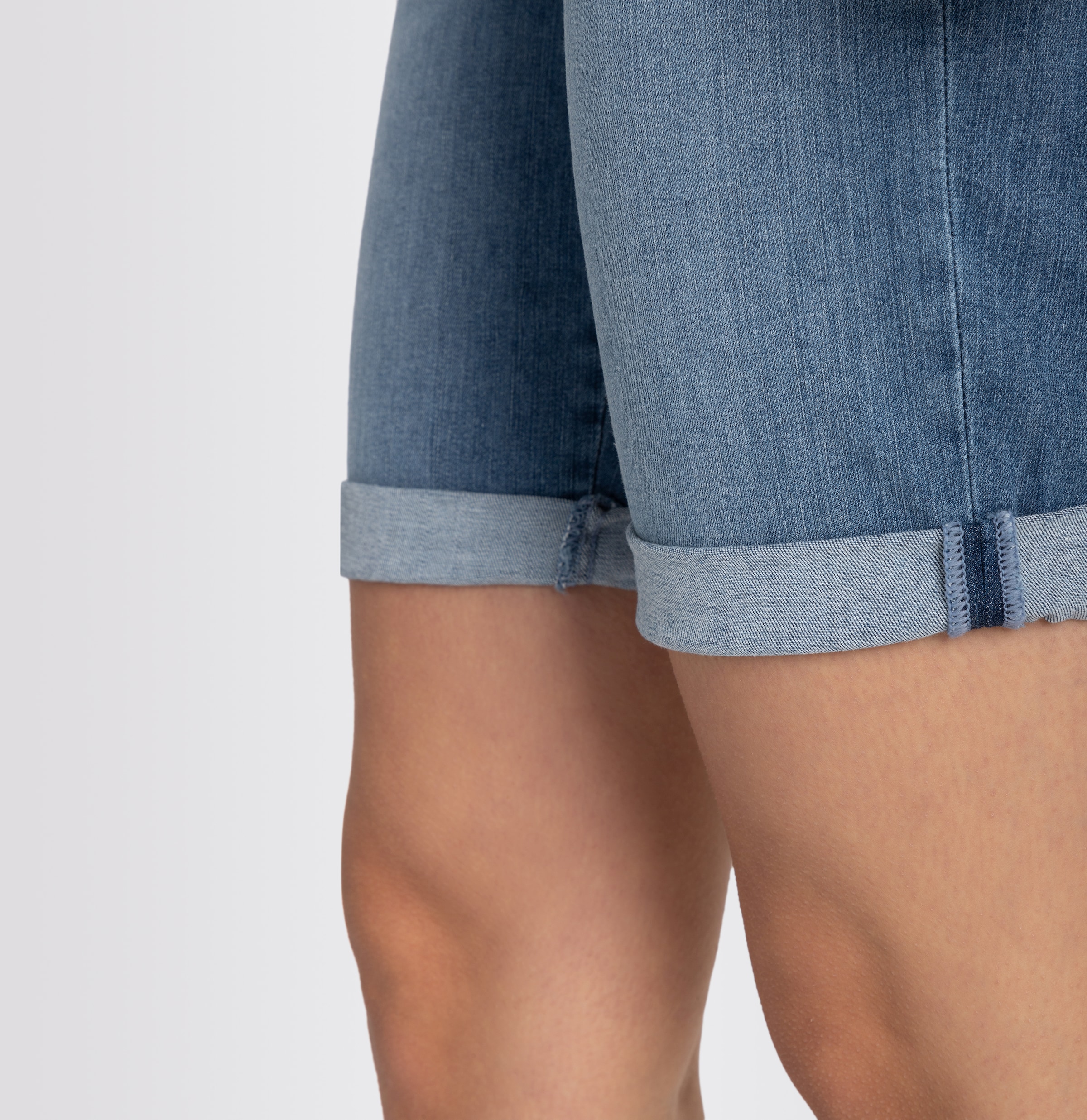 MAC Bermudas, aus sehr leichter, sommerlicher Qualität mit softem Griff