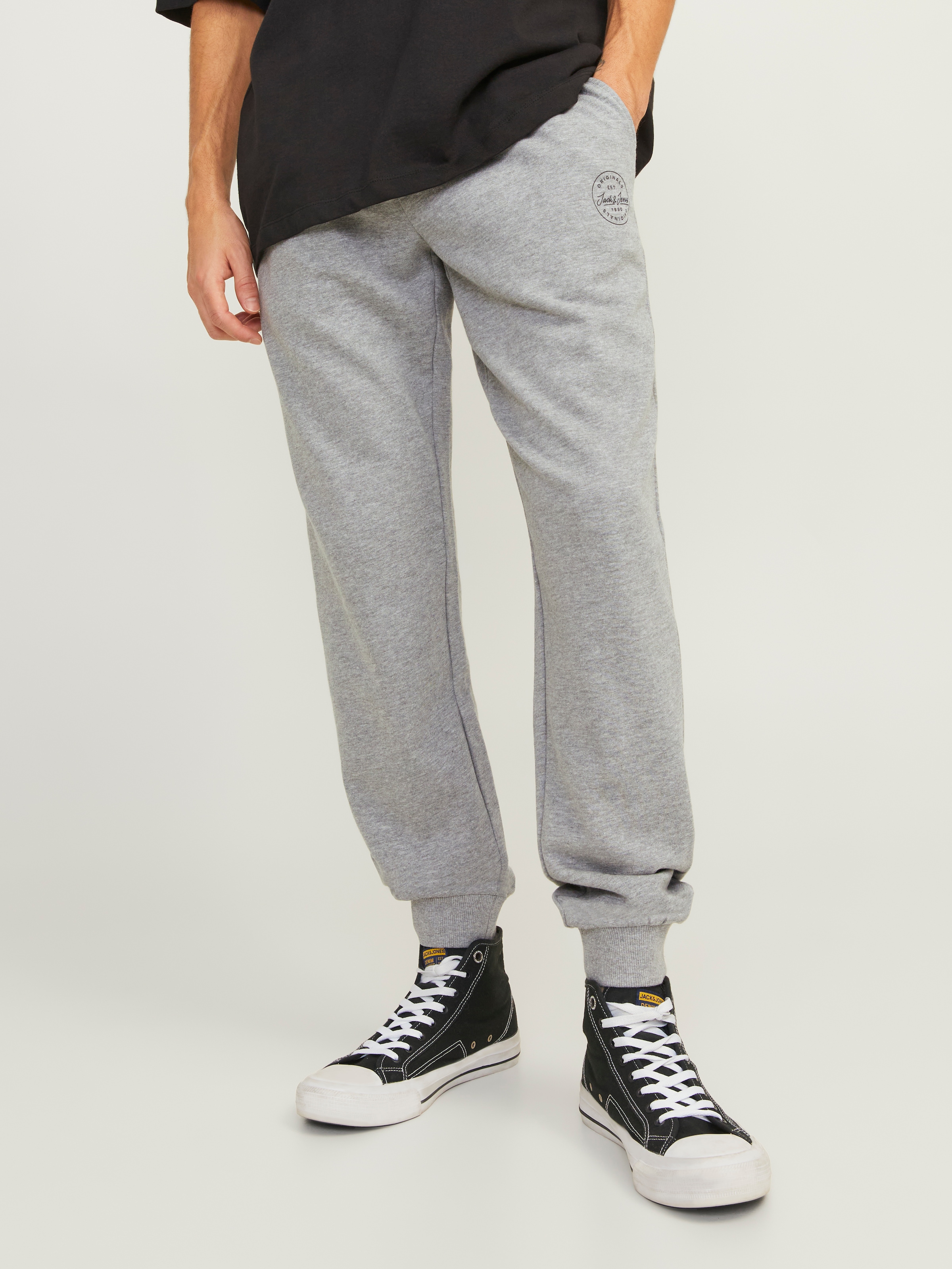 Jack & Jones Sweathose »JPSTGORDON Jogpants mit Kordelzug und bequemem Schnitt«  unifarben, modisch, bequem, Baumwolle