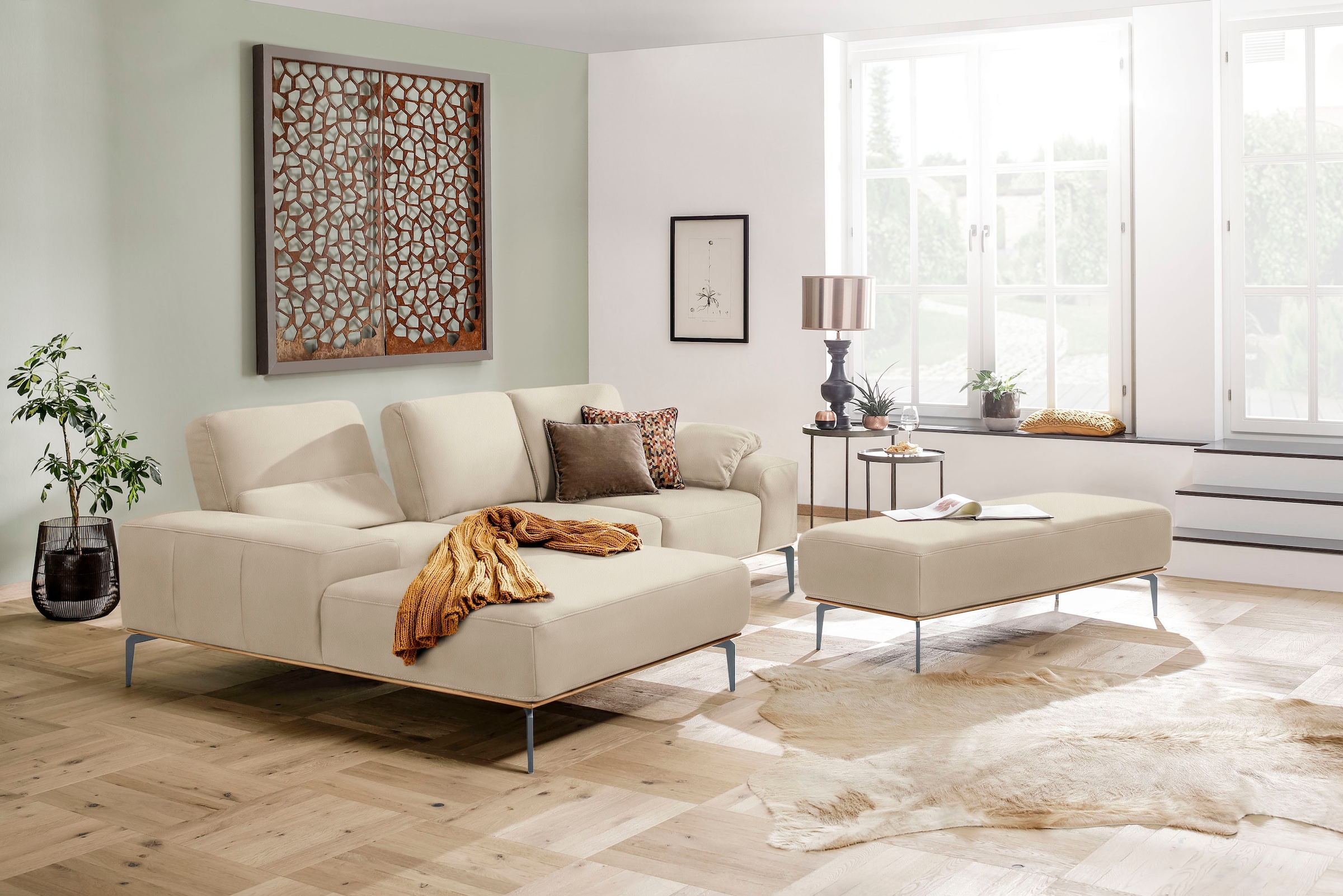 W.SCHILLIG Ecksofa »run, Designsofa mit tollem Sitzkomfort, bequem, L-Form«, mit elegantem Holzsockel, Füße in Silber matt, Breite 279 cm