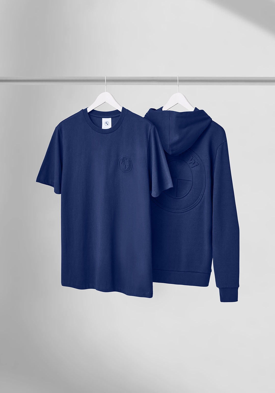 BMW Oversize-Shirt mit Logostickerei auf Brusthöhe