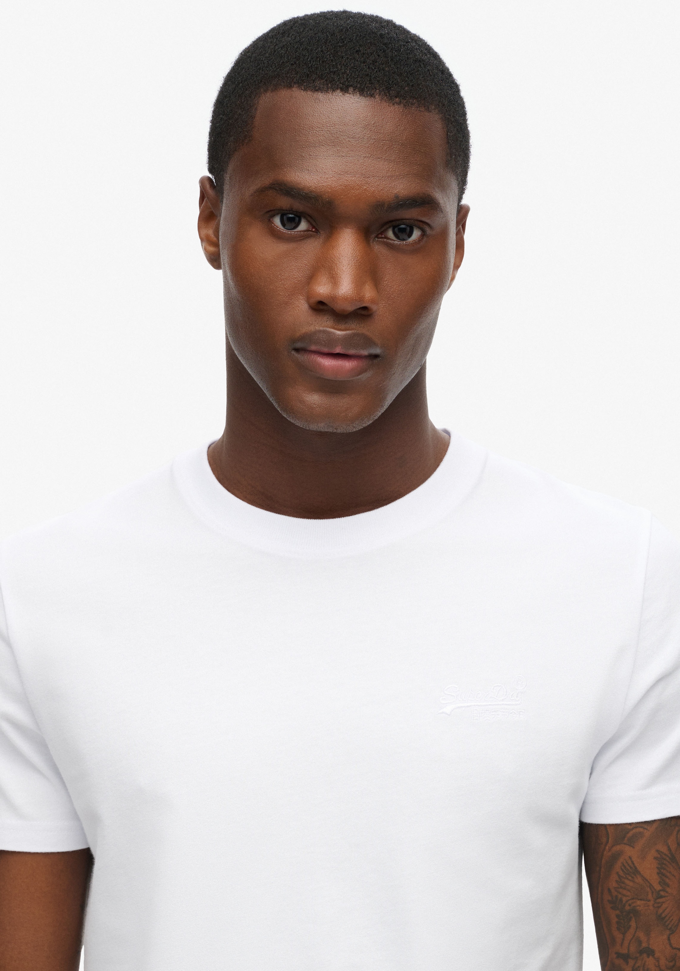 Superdry Rundhalsshirt »ESSENTIAL LOGO EMB TEE«