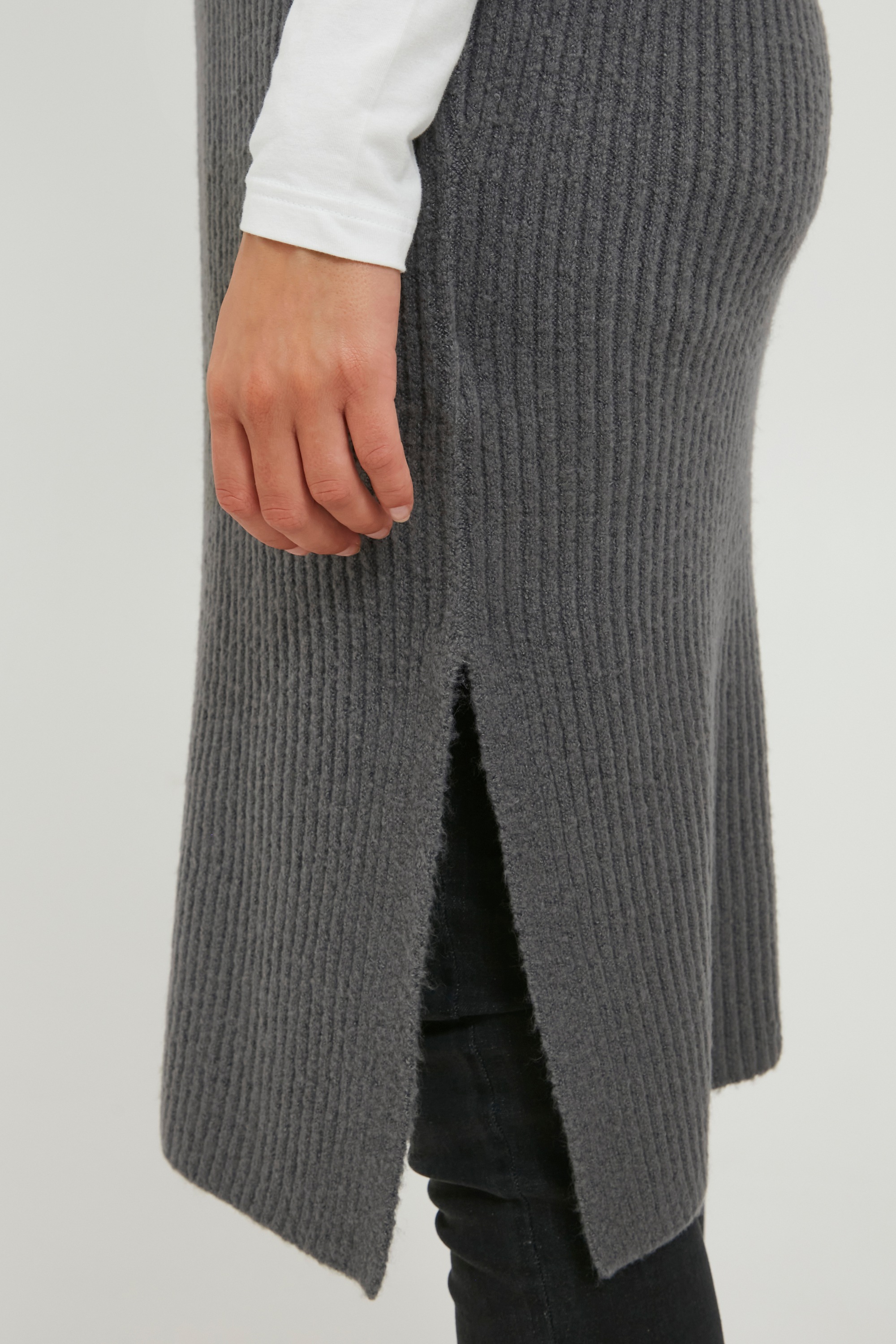 b.young Midikleid »Kleid BYNORA«