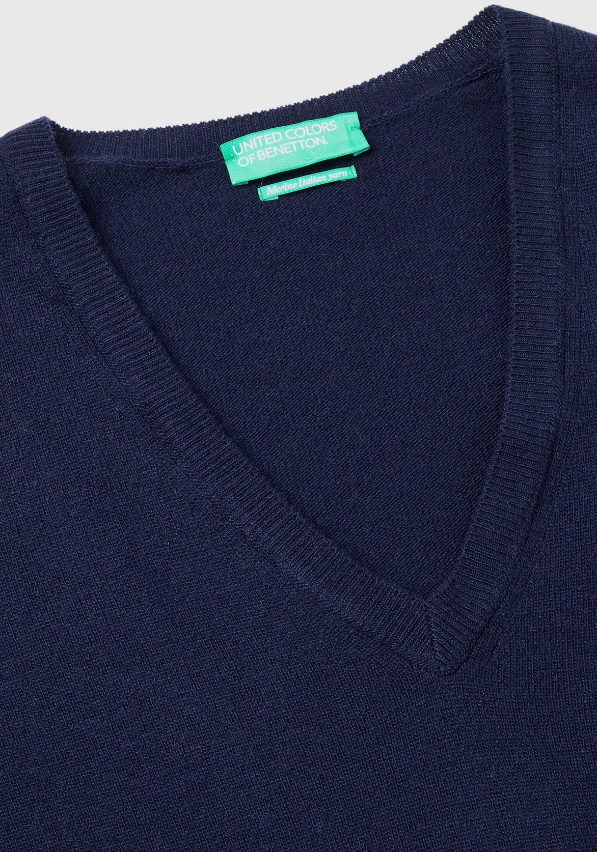 United Colors of Benetton V-Ausschnitt-Pullover, mit klassischer Form