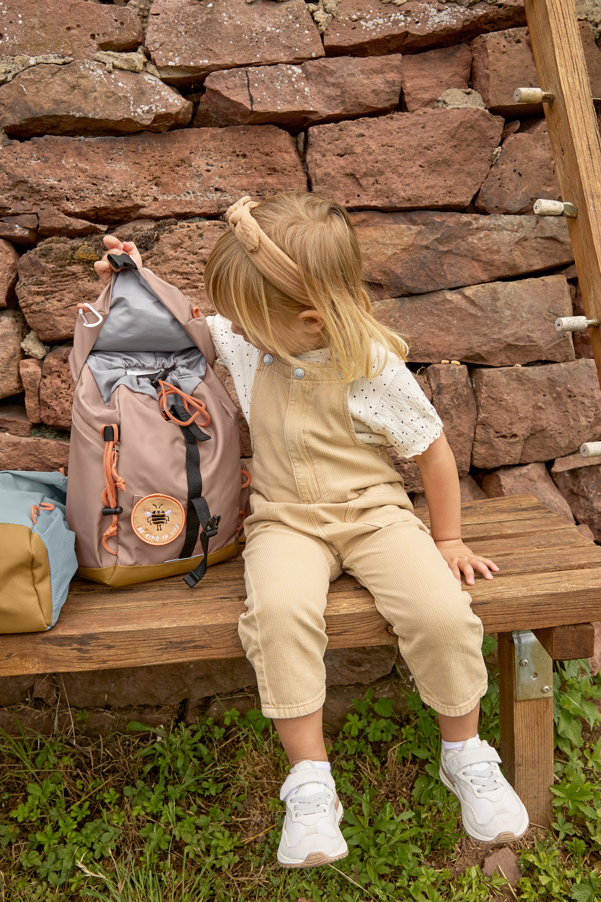 LÄSSIG Kinderrucksack »Nature, Mini Outdoor Backpack, Hazelnut«, Reflektoren, aus recycelten PET-Flaschen