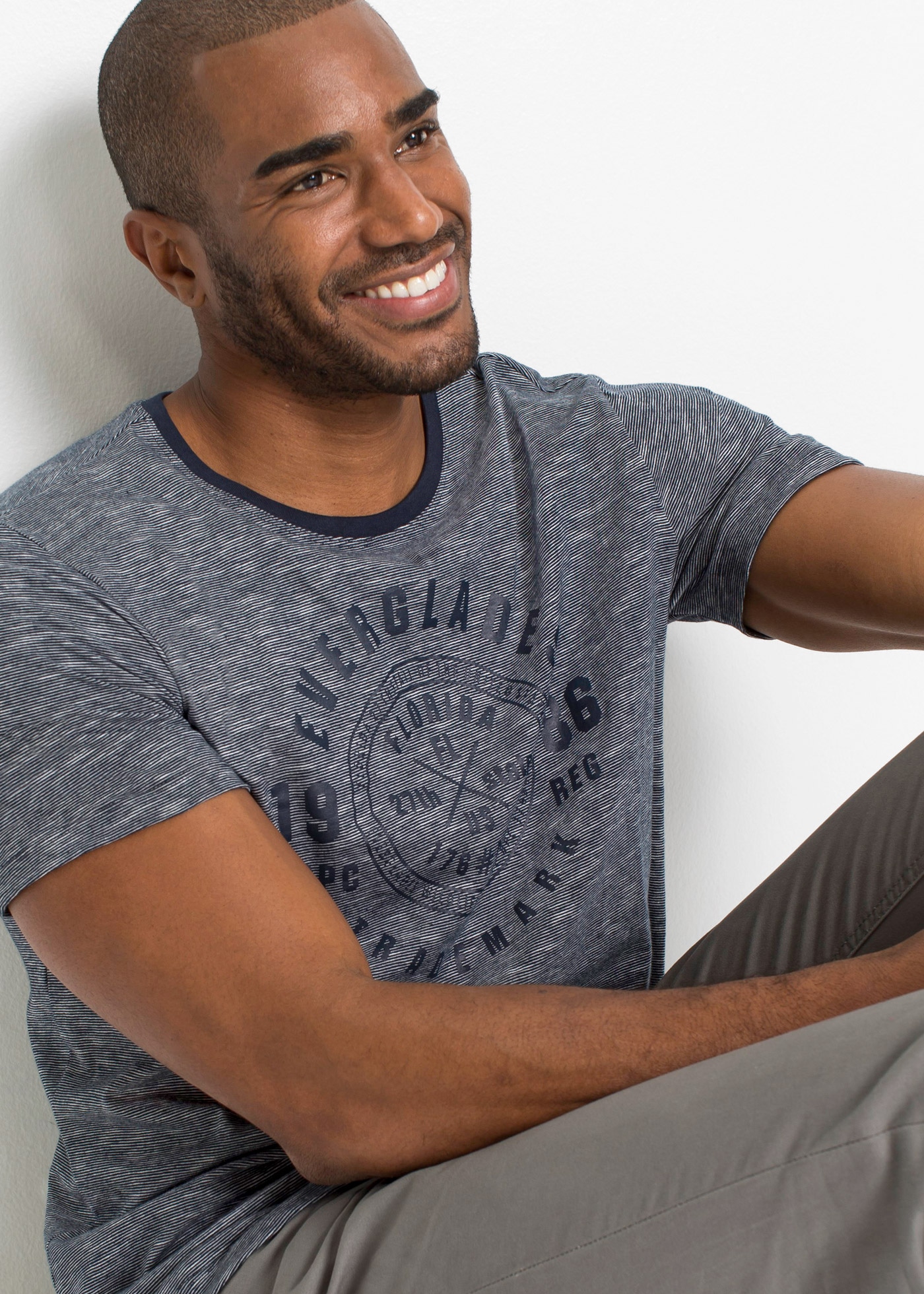 bonprix T-Shirt Packung, 2, 2 Stk. T-Shirt (2er Pack) aus reiner Baumwolle