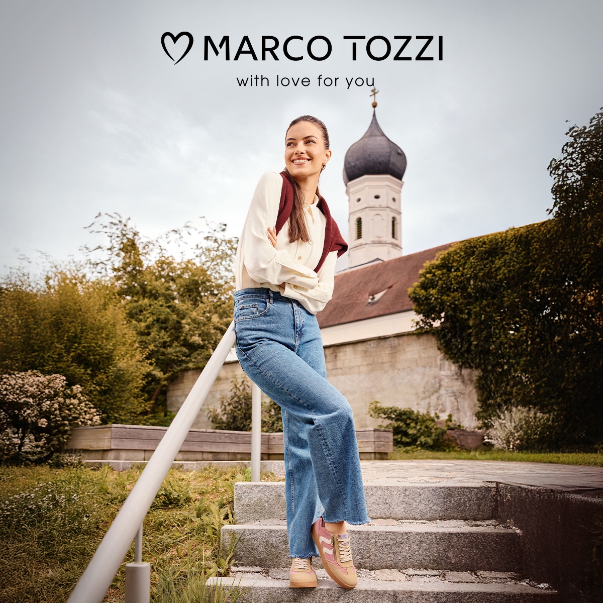MARCO TOZZI Plateausneaker, Freizeitschuh, Halbschuh, Schnürschuh mit Kontrastbesätzen