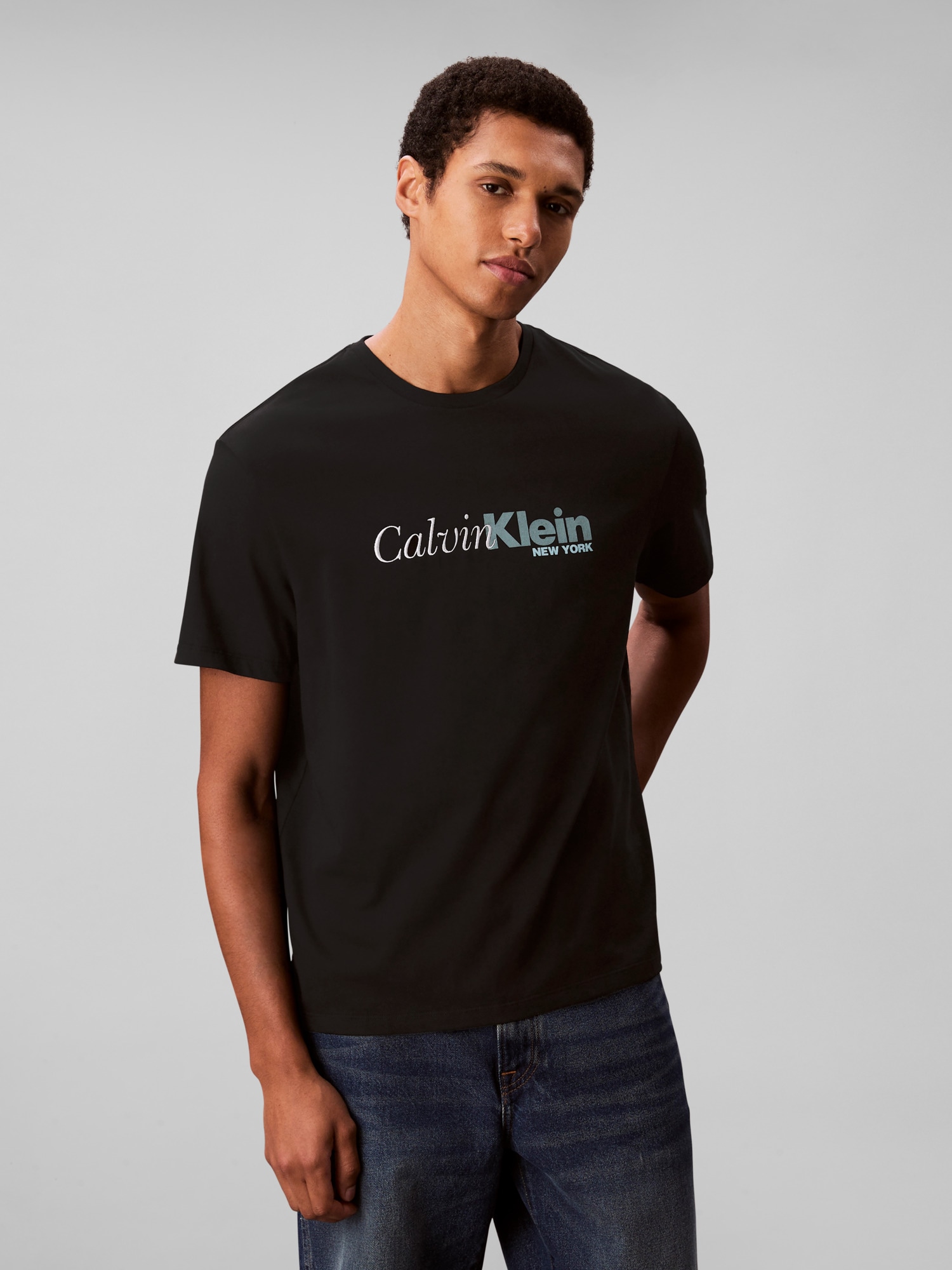 Calvin Klein T-Shirt »SS 20S EU CALVIN CURSIVE GRAPHIC« Mit Rundhalsausschnitt, regular fit