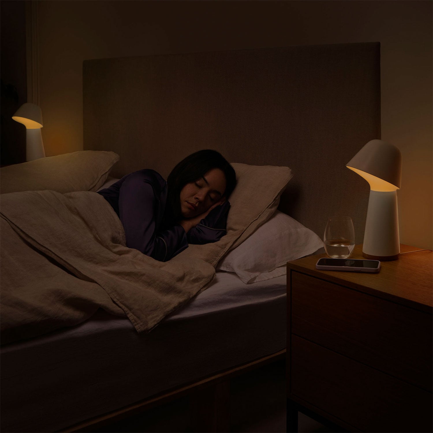 Philips Hue Nachttischlampe »White & Color Ambiance Twilight«