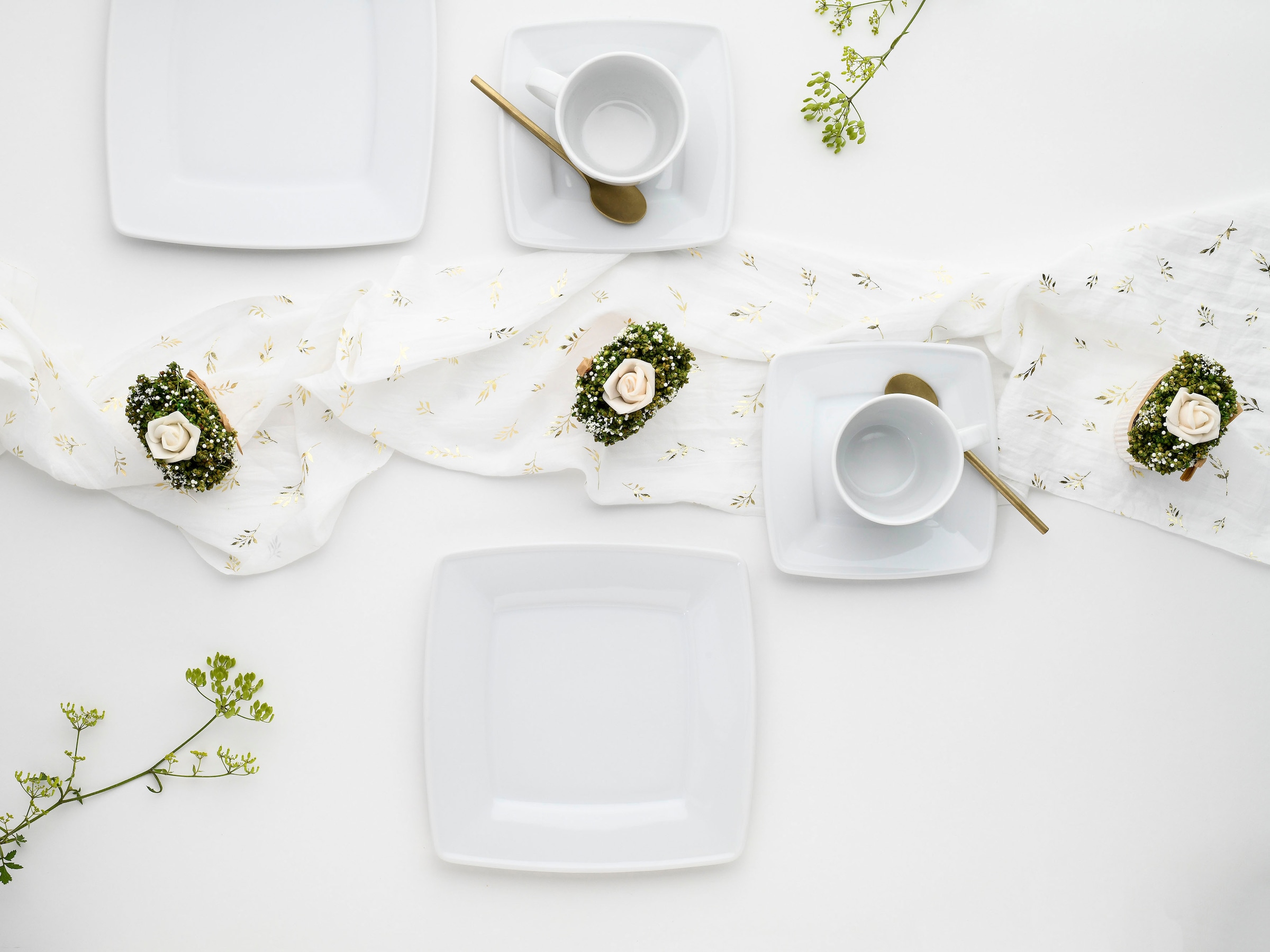 CreaTable Kaffeeservice »Victoria Weiss«, (Set, 18 tlg.), abgerundete, quadratische Form