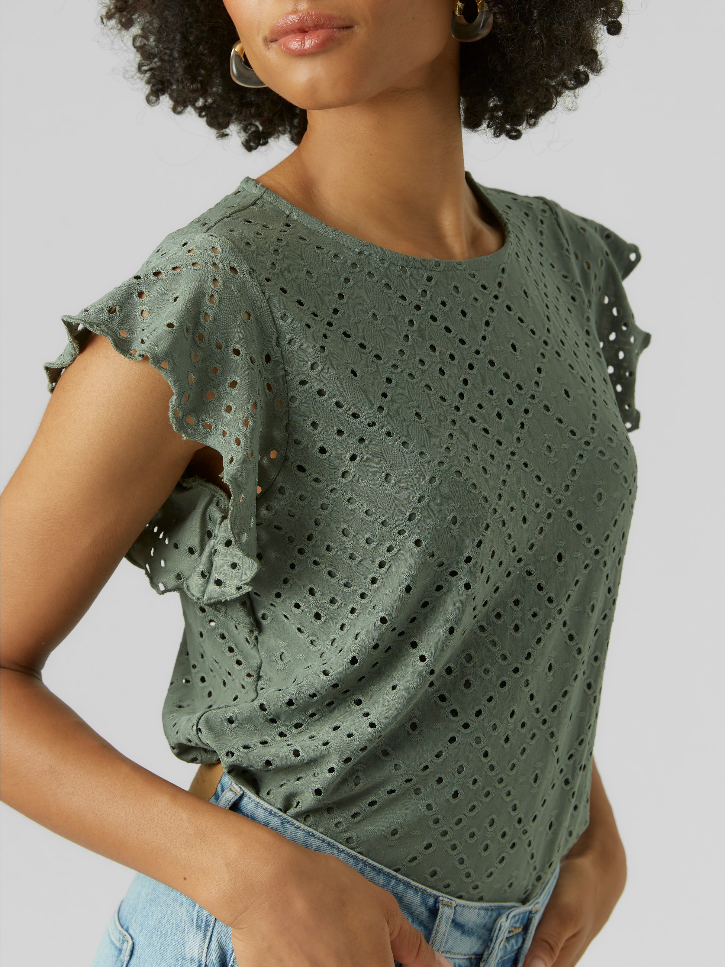 Vero Moda Rundhalsshirt »VMTASSA SL FRILL TOP NOOS«