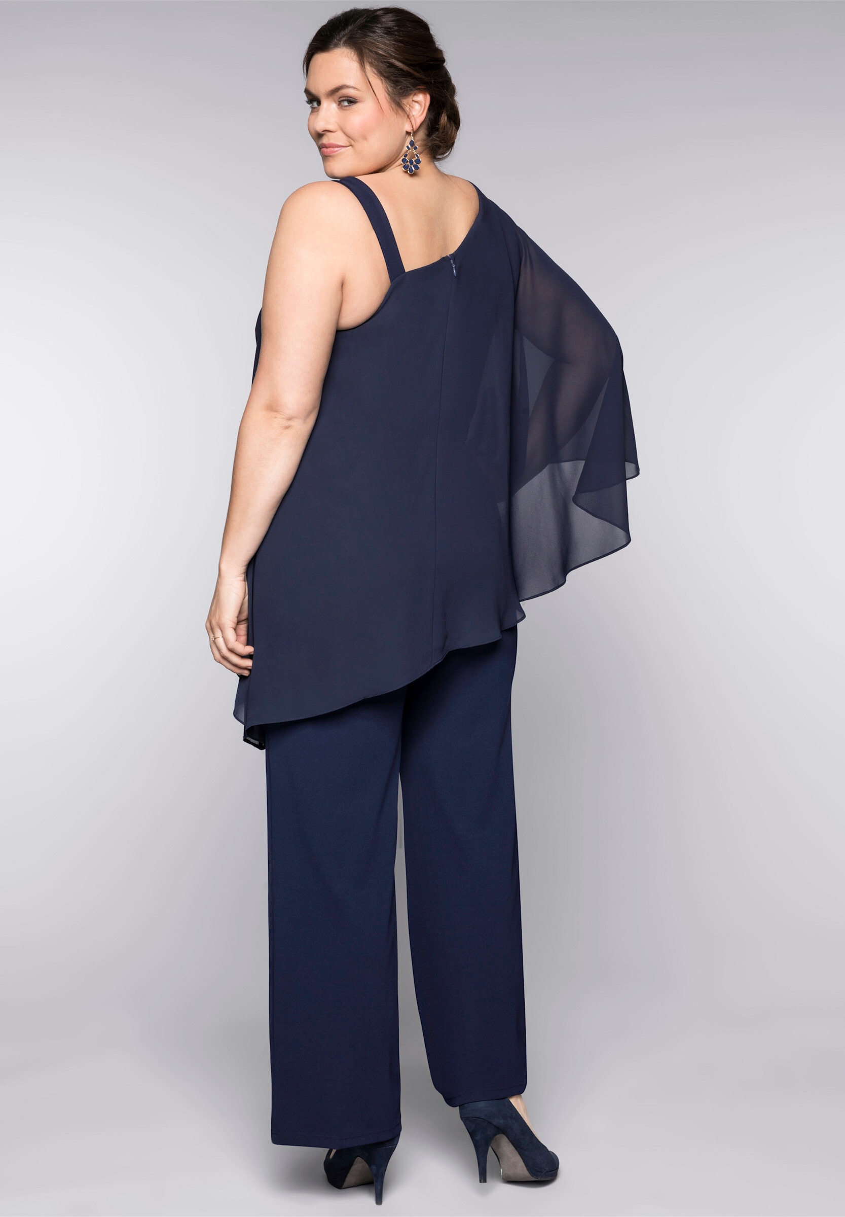 Sheego Jumpsuit »Jumpsuit Jumpsuit im Lagenlook« im Lagenlook mit Fledermausärmel