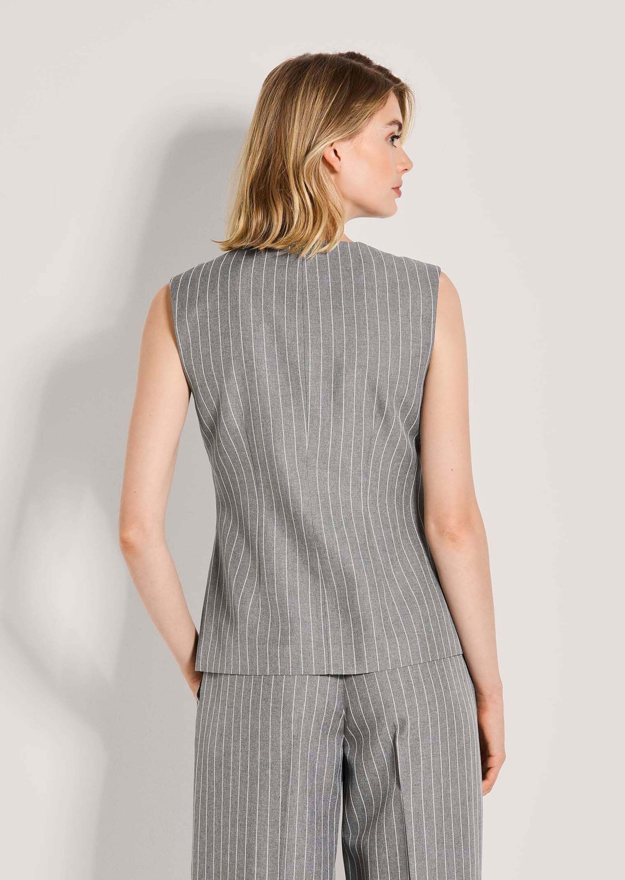 MADELEINE Kurzweste »Weste Elegante Nadelstreifen-Weste mit Knöpfen« Farblich abgestimmte Knöpfe
