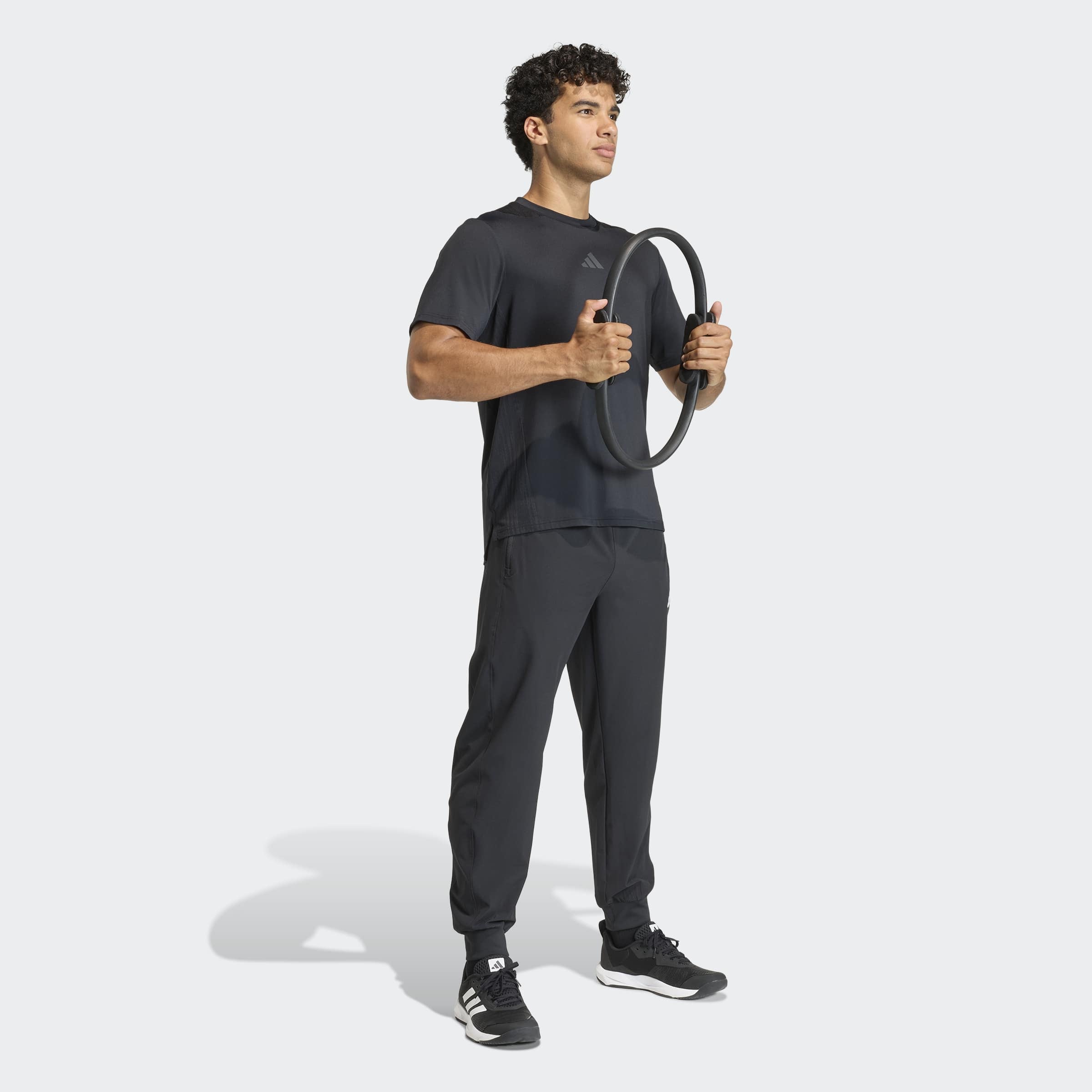 adidas Performance Sporthose »WORKOUT ESSENTIALS FLEX WOVEN«  mit climacool® Technologie, Normal-weite Passform