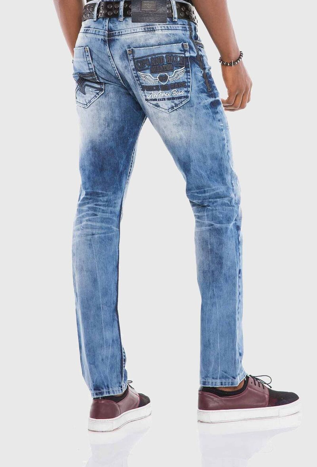 Cipo & Baxx 5-Pocket-Jeans »Cipo & Baxx Jeans« im washed Design