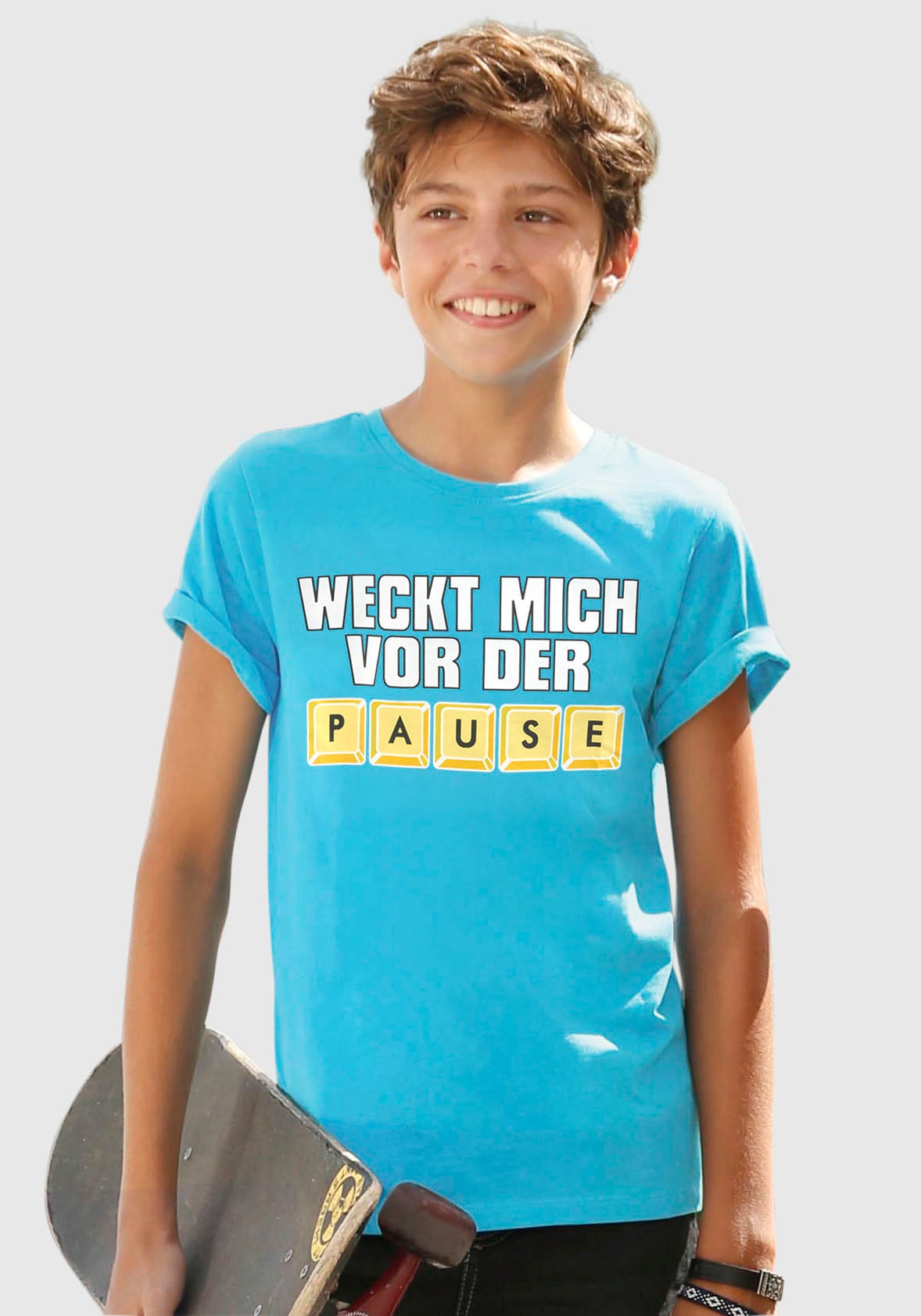 KIDSWORLD T-Shirt »WECK MICH VOR bei Spruch PAUSE«, DER