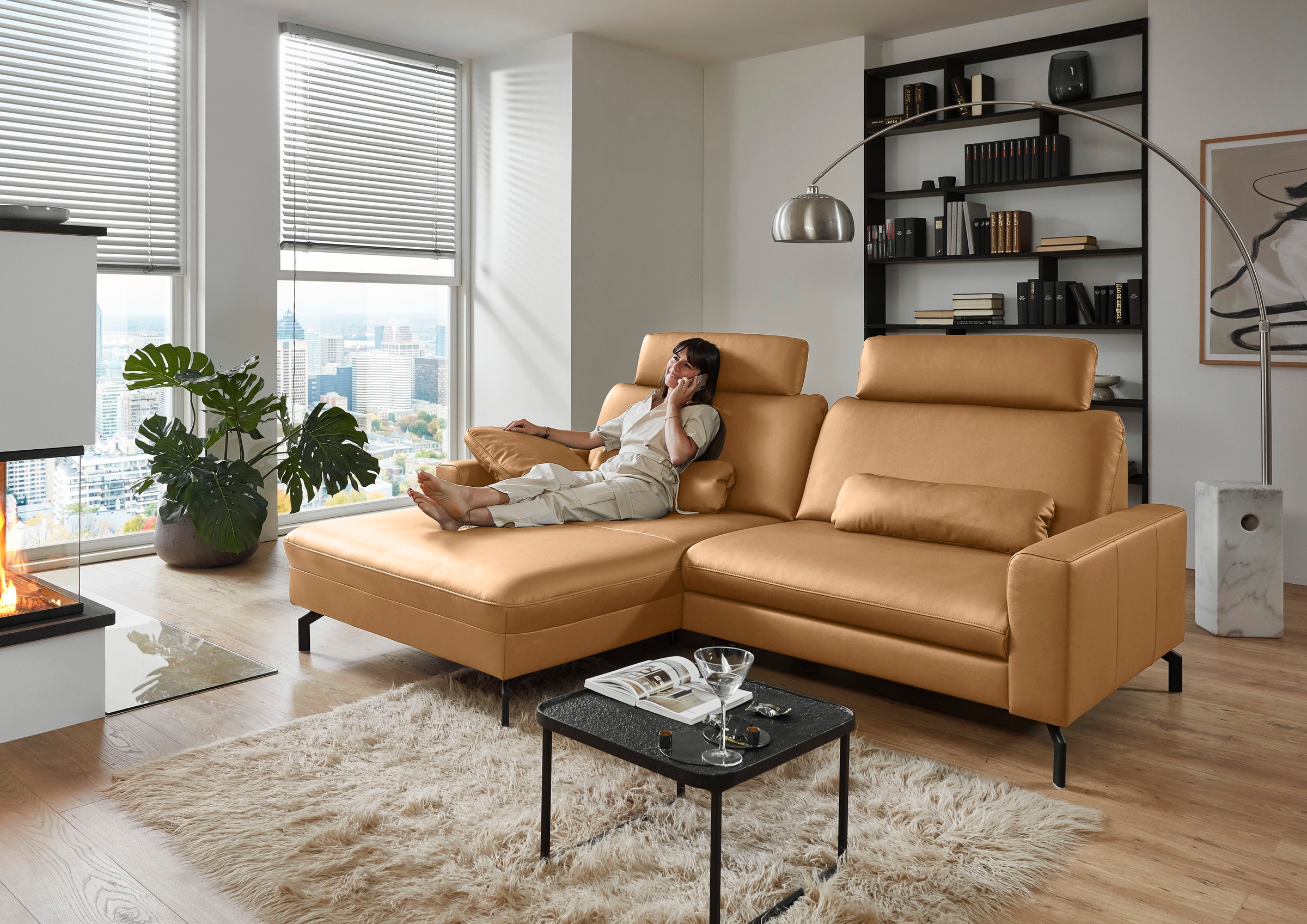 Die PlanBar Ecksofa »PN-EM20028 L-Form mit Kopfstützen«, wahlweise mit motorischem Canape