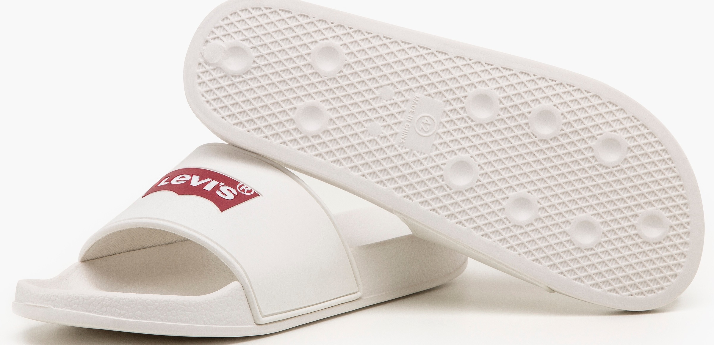 Levi's® Pantolette »JUNE BATWING VB S«, Sommerschuh, Schlappen mit Logoschriftzug, bequeme Form