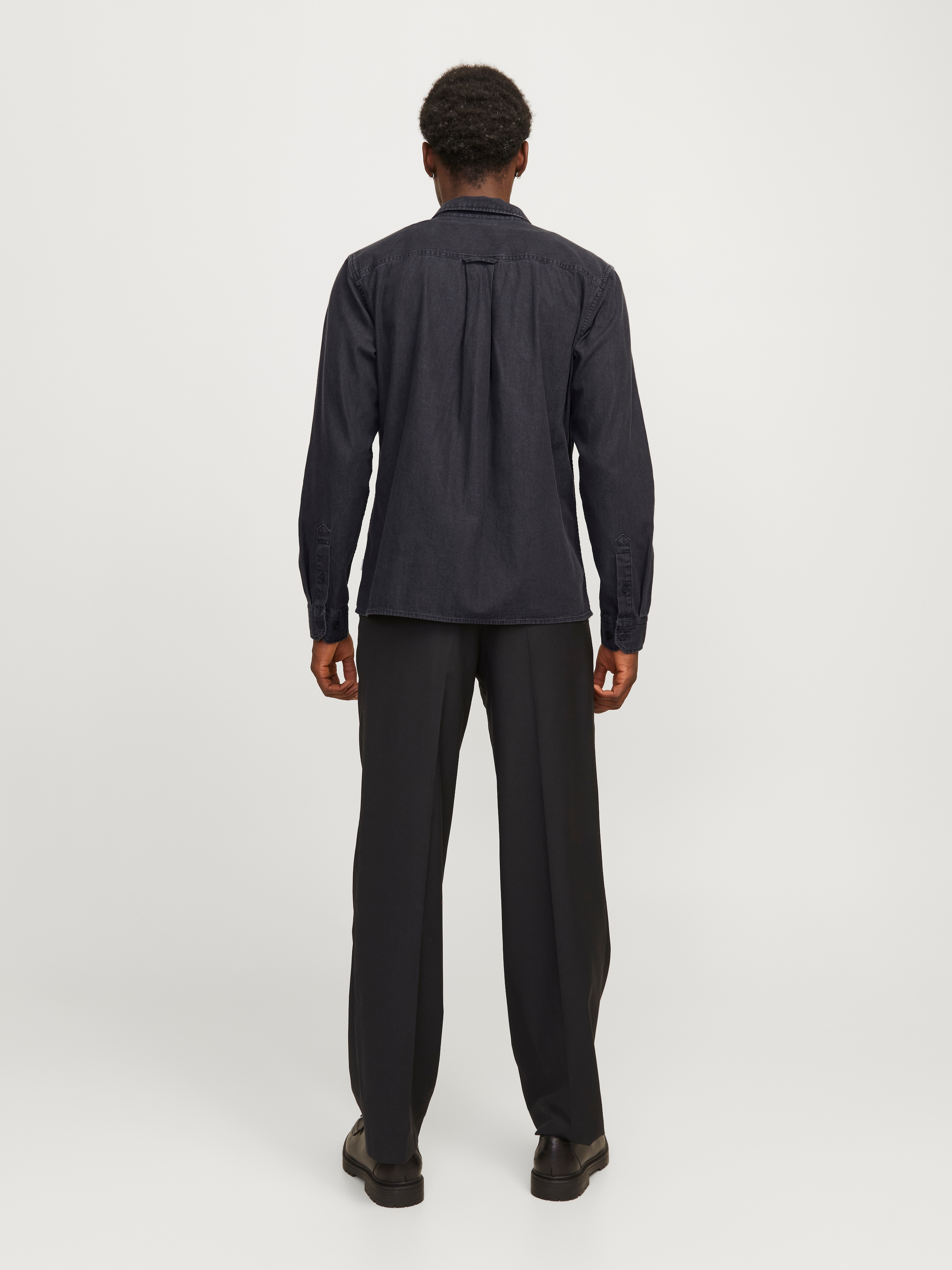 Jack & Jones Langarmhemd »JJETRAVIS SHIRT LS NOOS«, mit Brusttaschen