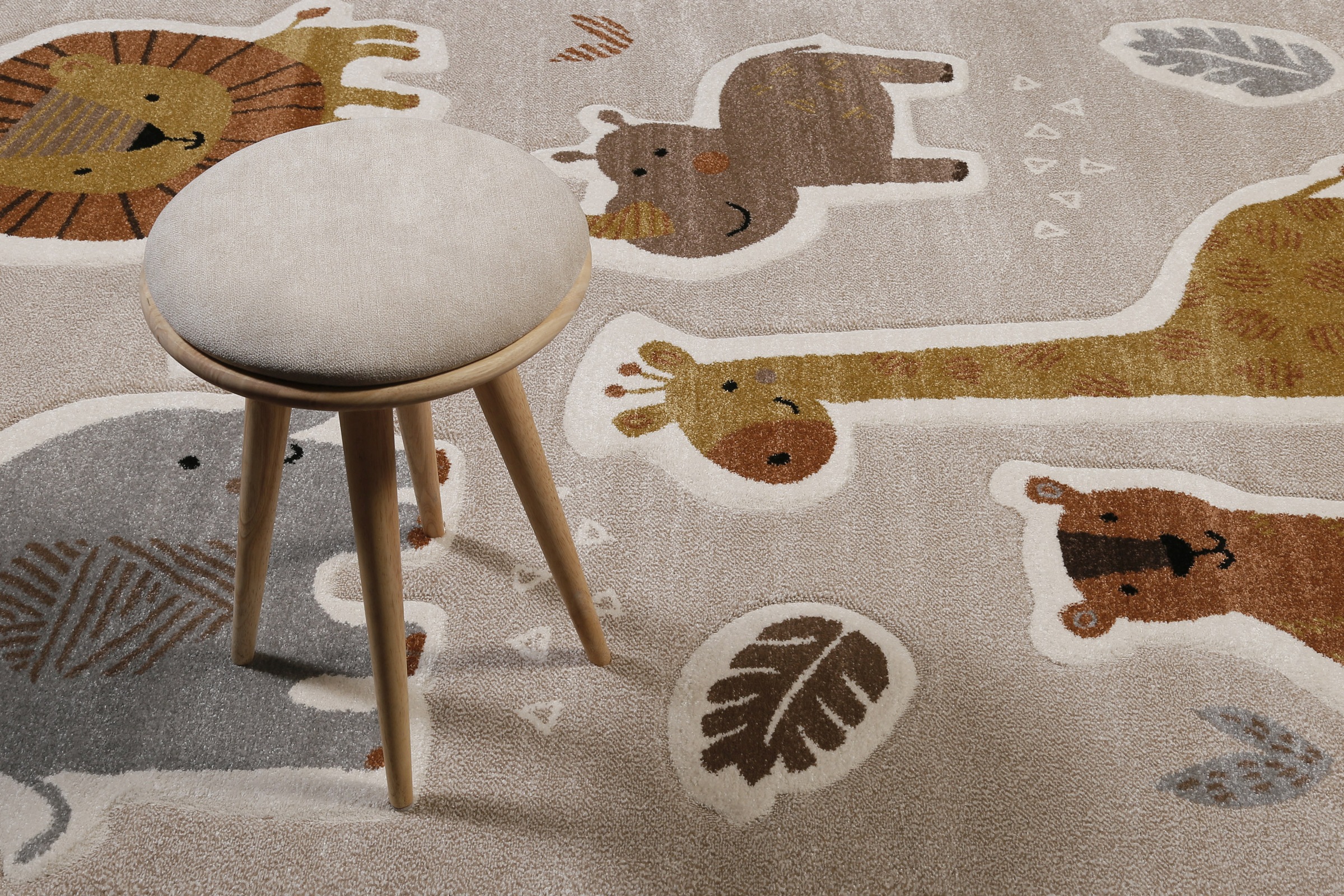 SMART KIDS Kinderteppich »Nala & Friends«, rechteckig, 10 mm Höhe, Moderner Spielteppich, strapazierfähig, pflegeleicht, Konturenschnitt