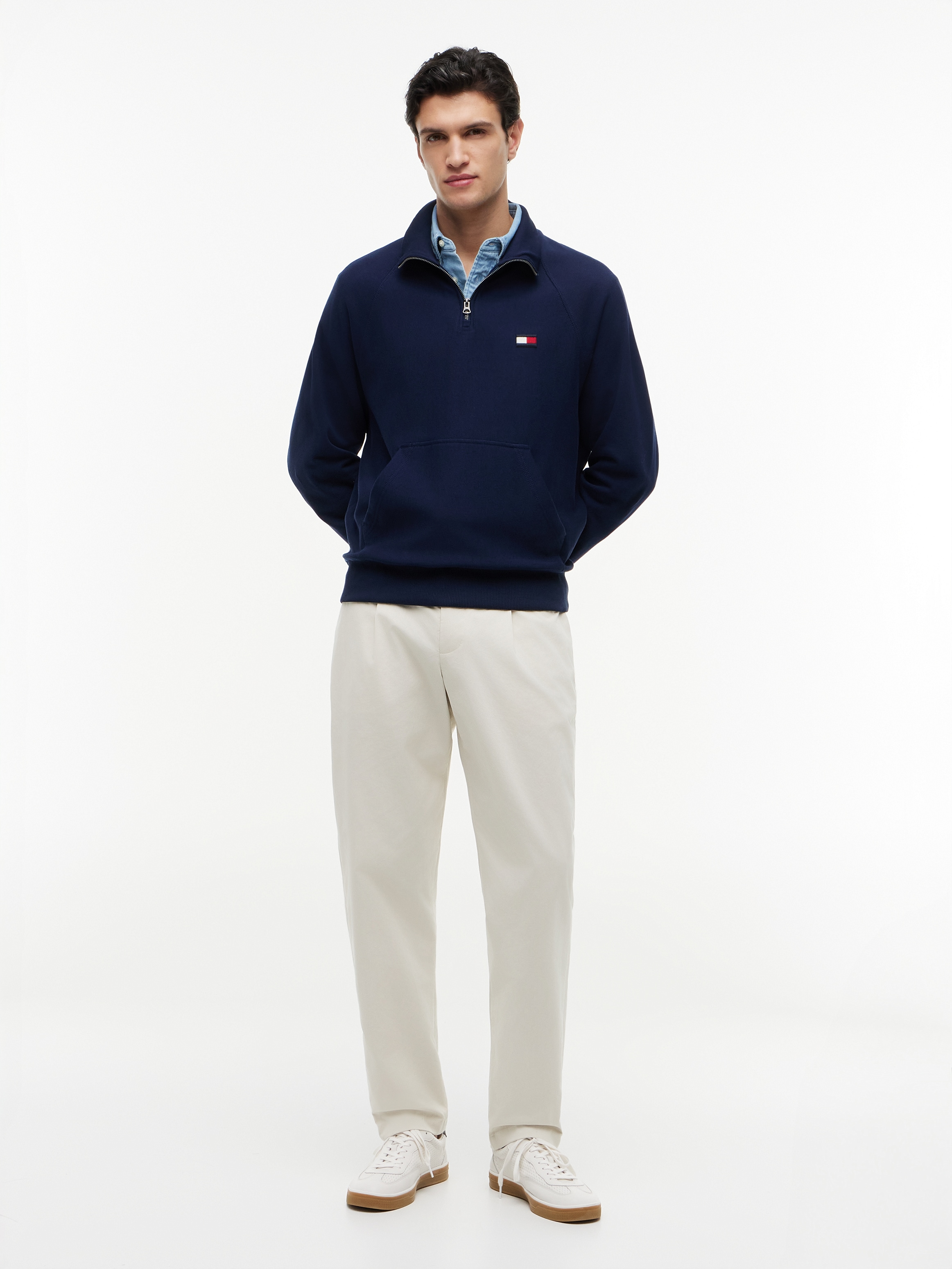 Tommy Hilfiger Sweatshirt »TOMMY FLAG ELEVATED 1/4 ZIP«, Stehkragen mit Reißverschluss
