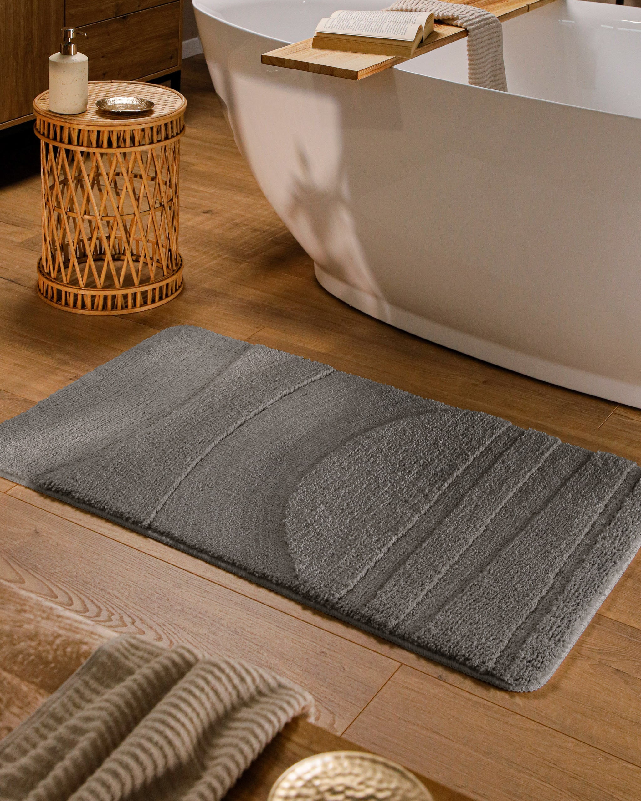 Wecon home Badematte »Marc« Höhe 25 mm rutschhemmend beschichtet schnell trocknend Badteppich, Hoch-Tief-Linien, weich, rutschhemmend, waschbar, getuftet