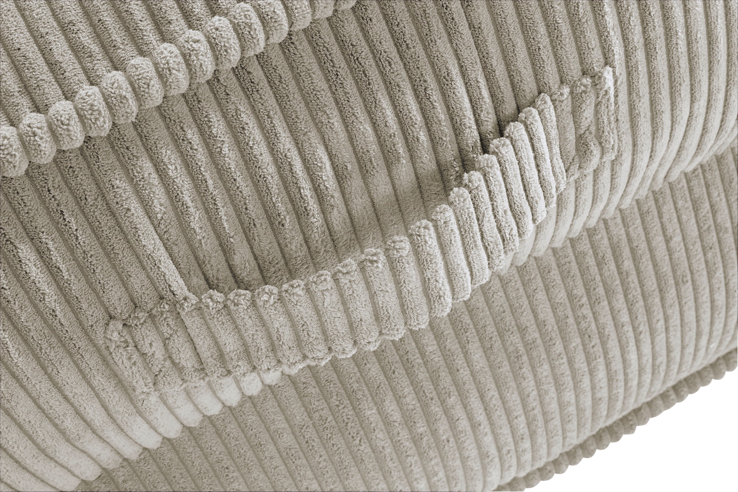 INOSIGN Sessel »Pia«, Loungesessel aus Cord, in 2 Größen, Pouf-Funktion.
