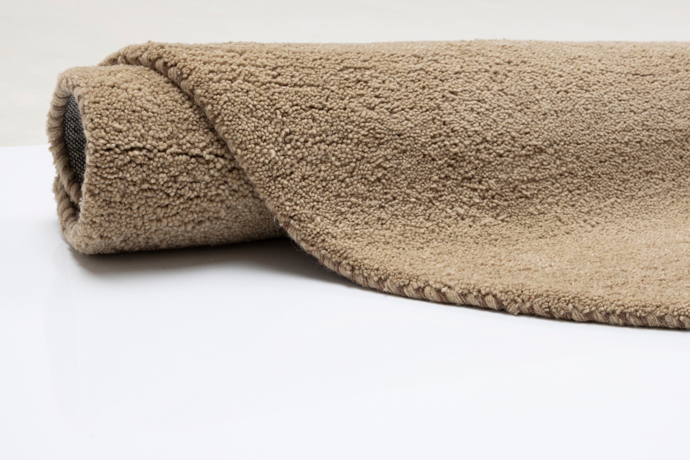 THEKO Wollteppich »Gabbeh Uni, Handweb Teppich, meliert, reine Wolle, handgewebt«, oval, 14 mm Höhe, Schlafzimmer, Wohnzimmer, Esszimmer, auch als Läufer, eckig oder rund