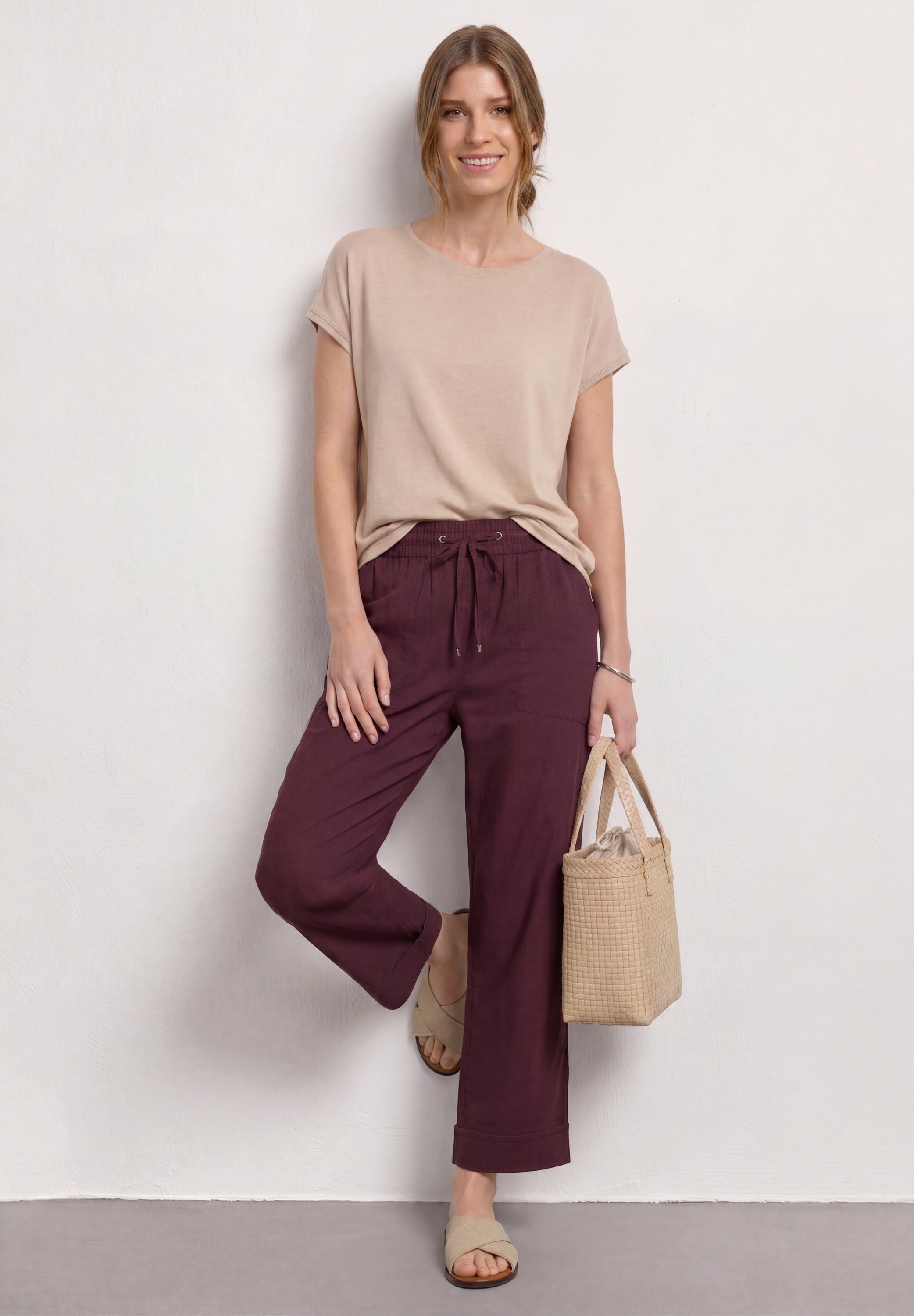 STREET ONE Stoffhose »Style Amalia«  Sommerhose mit elastischem Bund und Tunnelzug