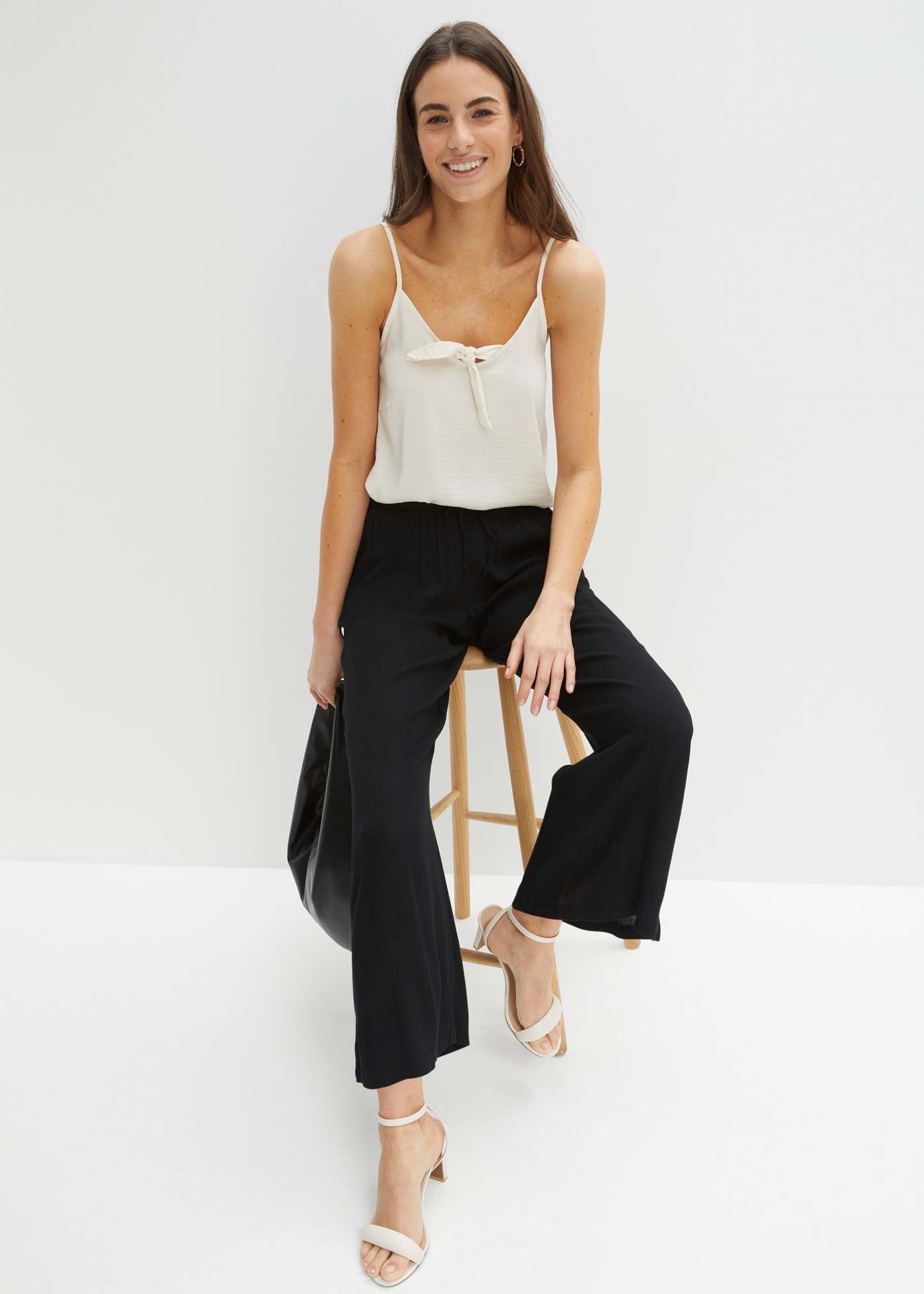 bonprix Schlupfhose  aus Viskose, mit Bindeband, lockere Passform, mit Crinkle-Struktur