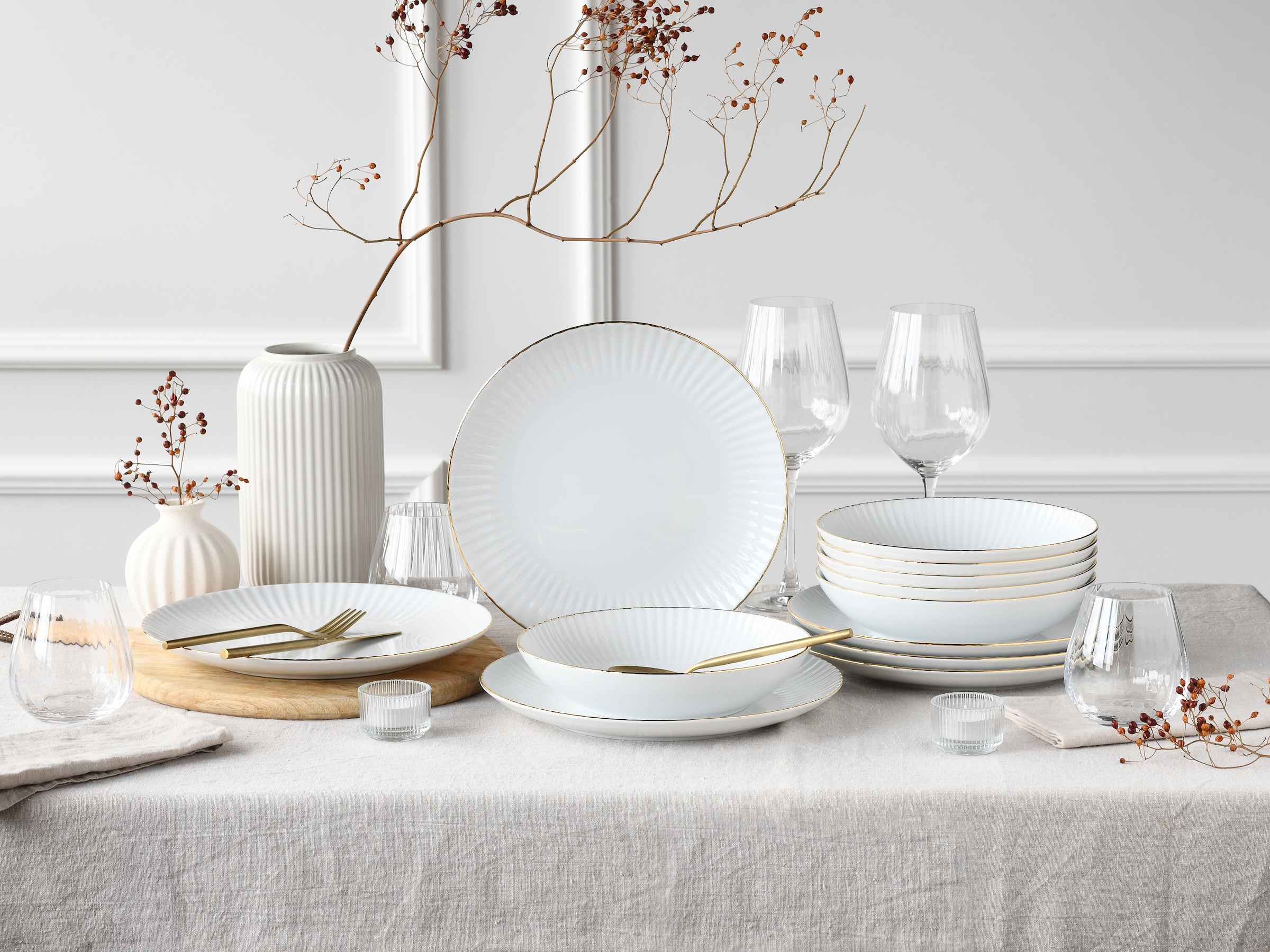 CreaTable Tafelservice »Allegra Goldband, Service 12-tlg.« Teller Set, Klassisch, Elegant, Von Hand gemalter Goldrand