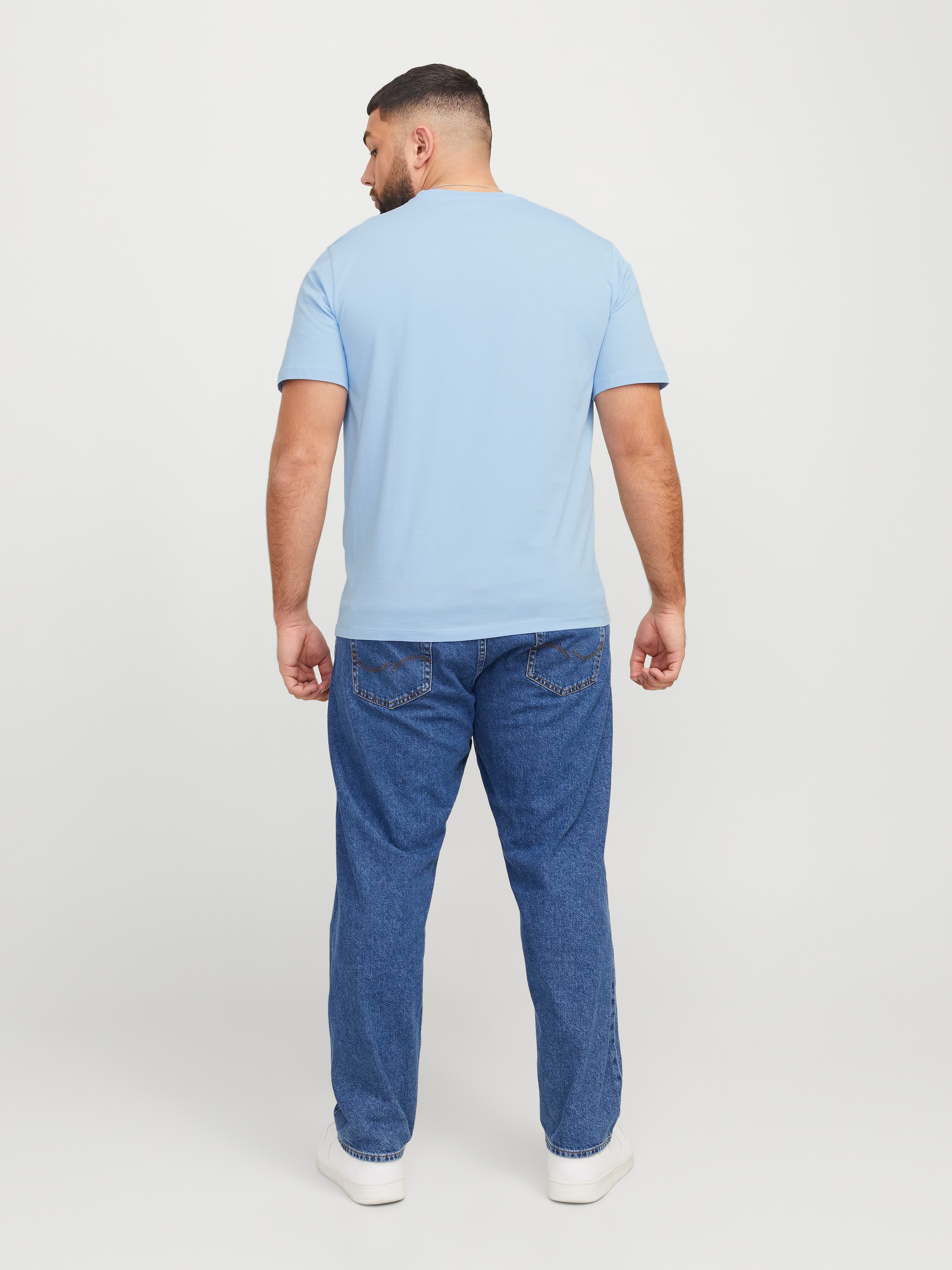 Jack & Jones PlusSize T-Shirt »JJEPAULOS TEE SS CREW NECK NOOS PLS«, mit Logo Stickerei