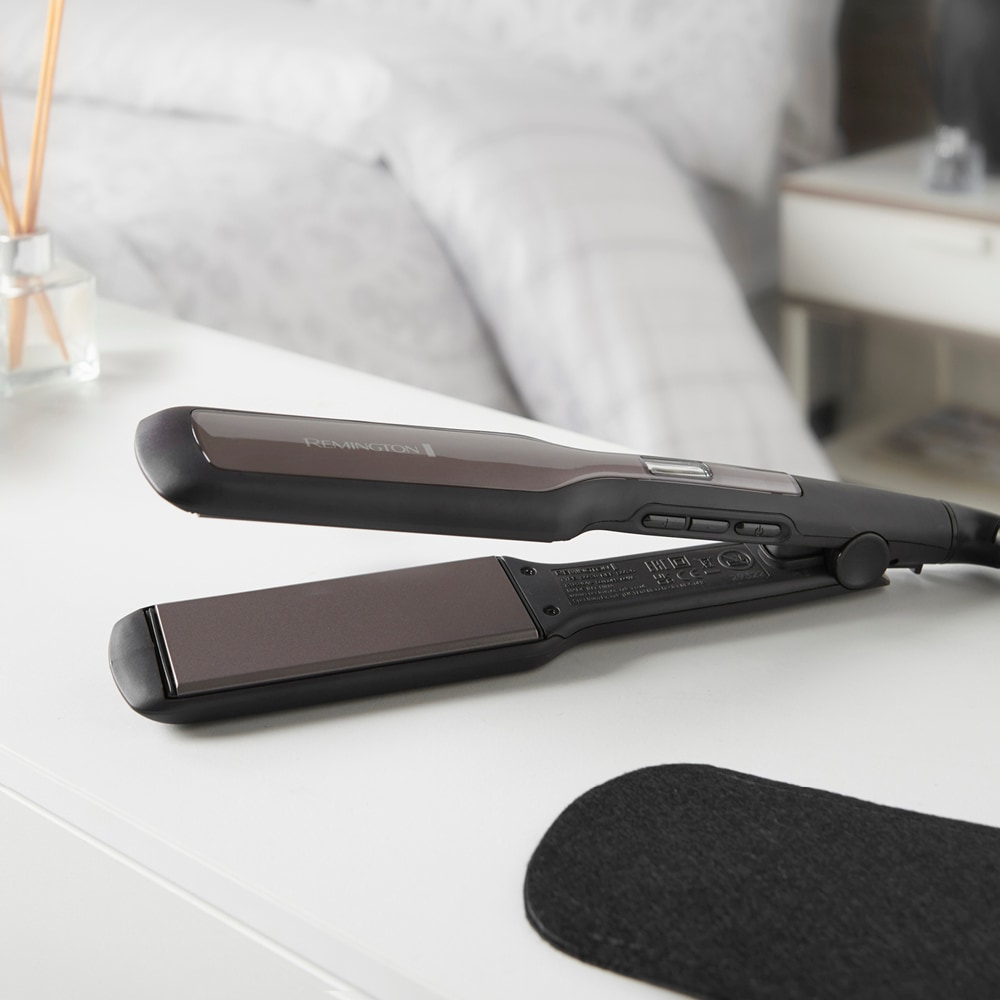Remington Glätteisen »S5525«, Ultra-Keramik-Beschichtung, Extra breite Stylingplatten, LCD Display, Ultra-Keramikbeschichtung