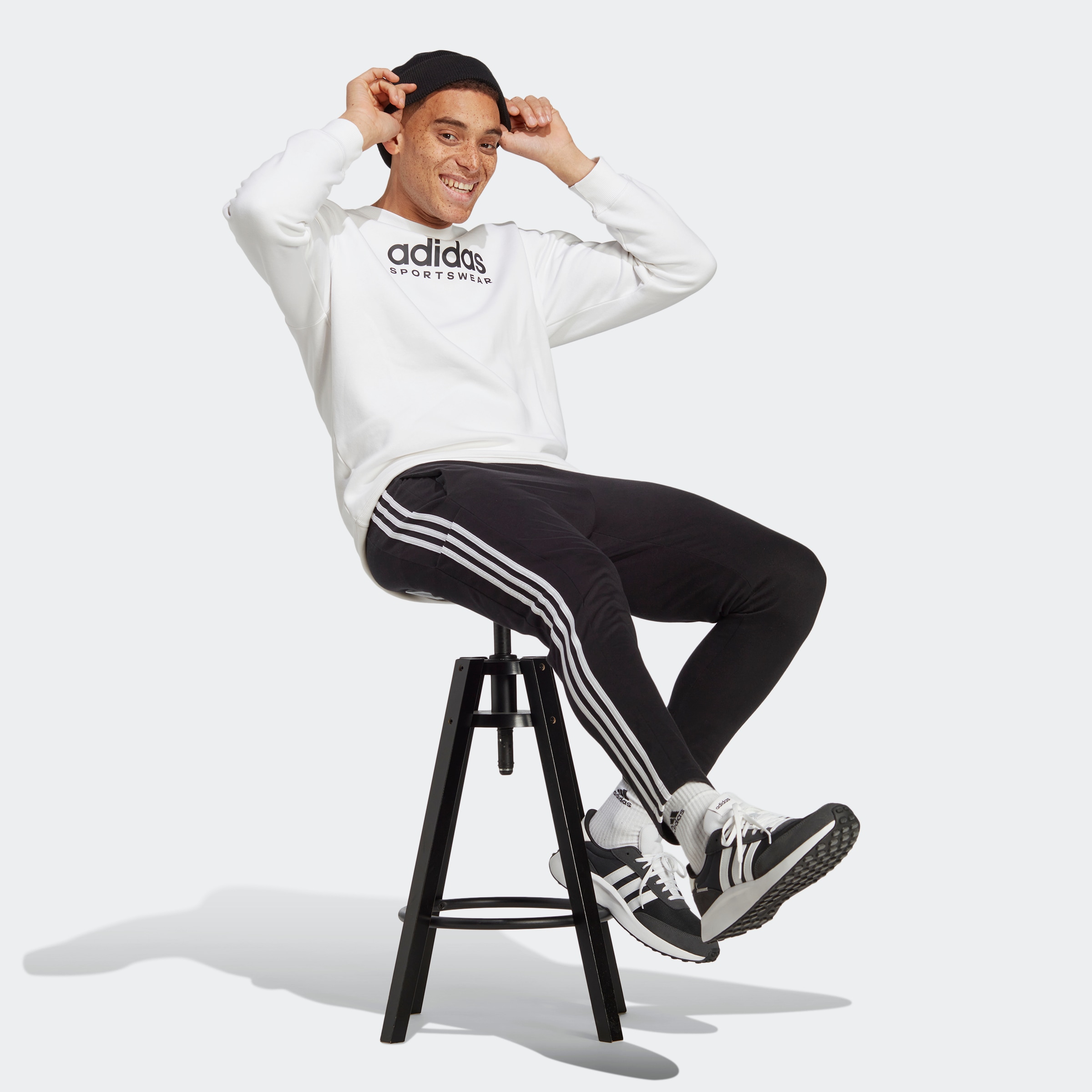 adidas Sportswear Sporthose »ESSENTIALS SINGLE JERSEY TAPERED OPEN HEM 3STREIFEN HOSE«, (1 tlg.)