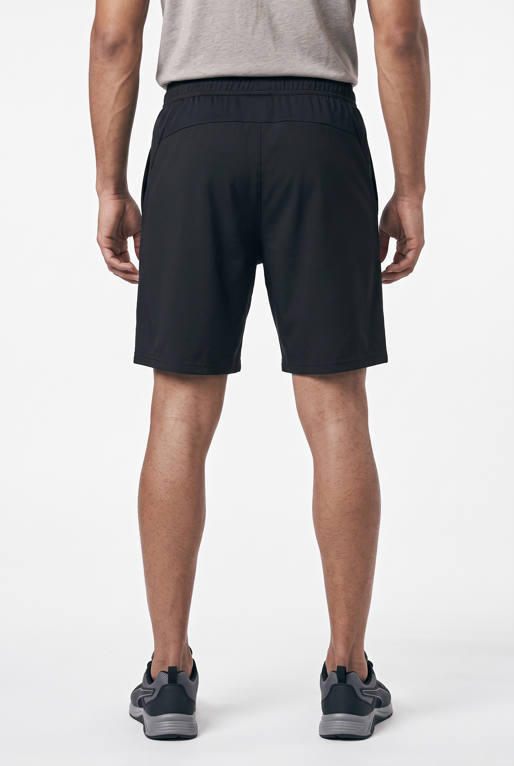 PUMA Trainingsshorts »TEAMGOAL TRAINING SHORT«  feuchtigkeitsableitendes Material, Slim Fit Passform, kniefrei