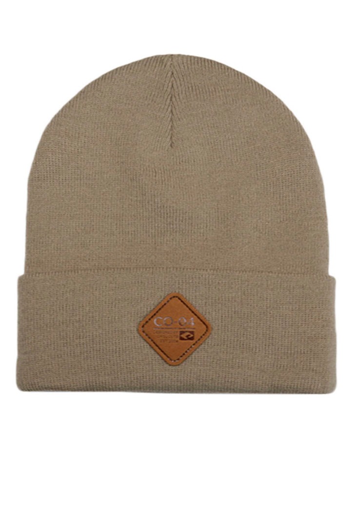 chillouts Beanie »Nicki Hat«, mit stilvollem Logo-Emblem