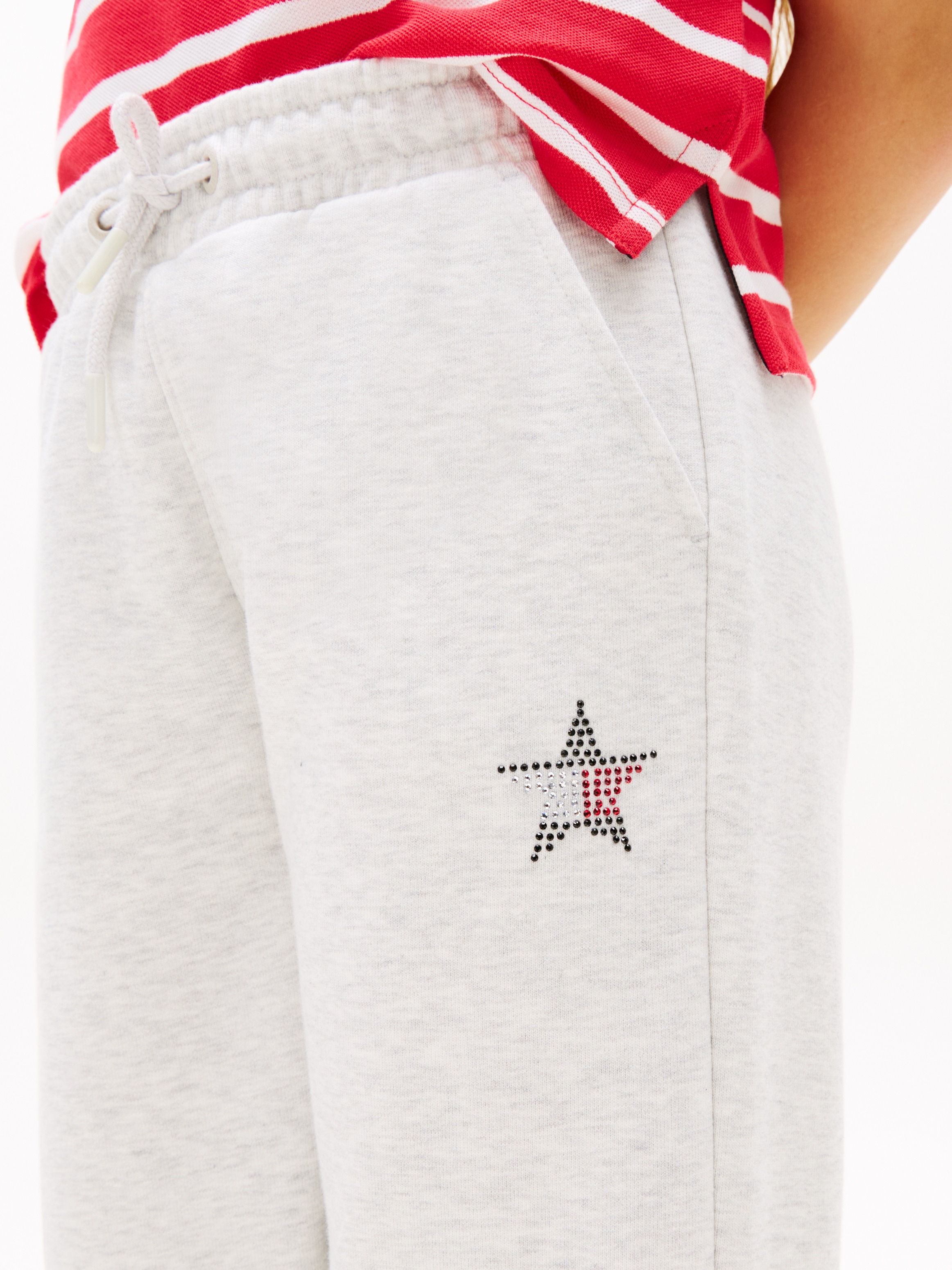 Tommy Hilfiger Jogginghose »STAR SWEATPANT«  Kinder bis 16 Jahre, mit Strass-Label, loose fit