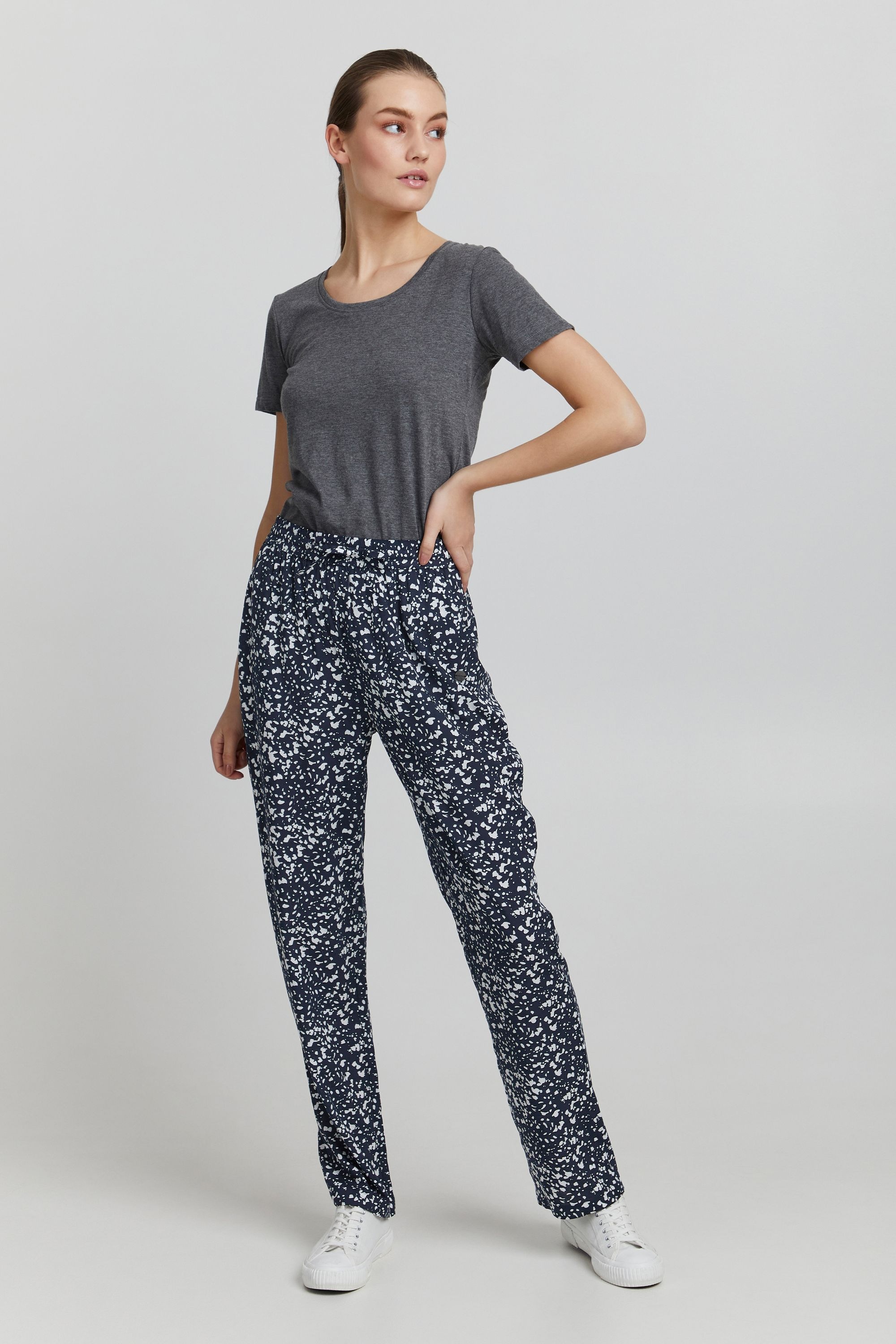OXMO Stoffhose »Stoffhose OXElida«