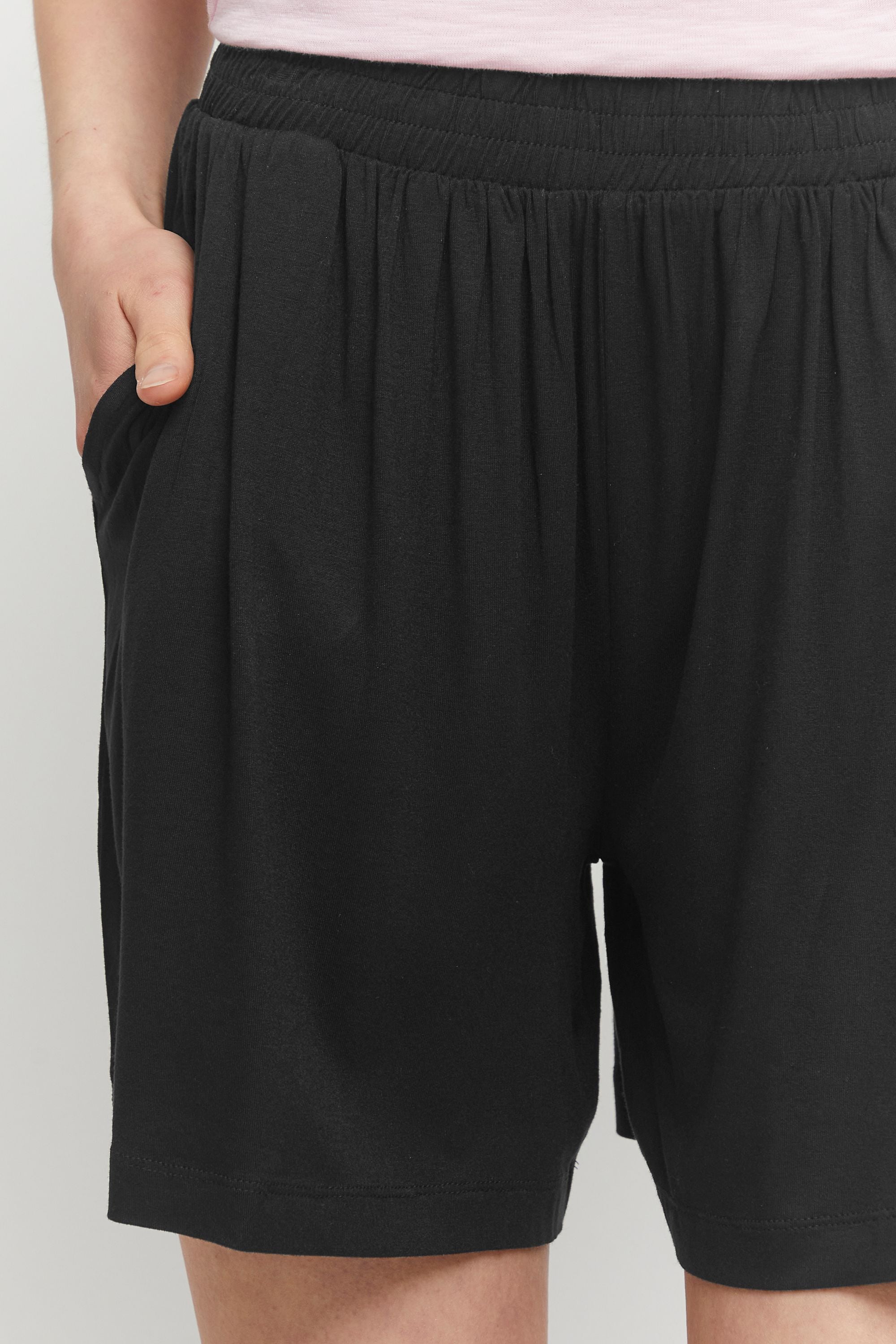 b.young Shorts »Shorts BYUsilia«