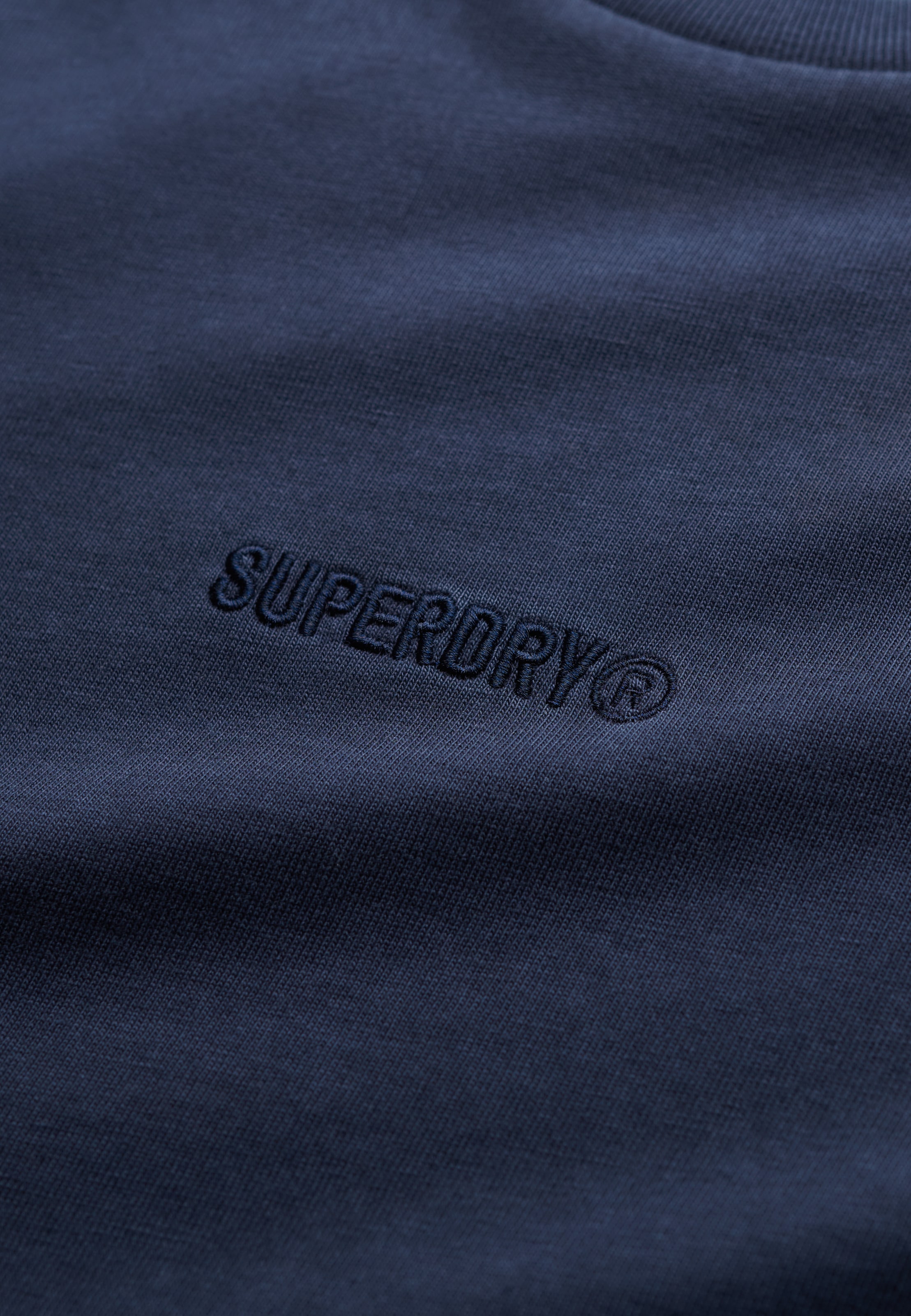 Superdry Rundhalsshirt »MICRO LOGO T SHIRT« Loose Fit, aus Baumwolle und Single Jersey, mit Print, hüftbedeckend