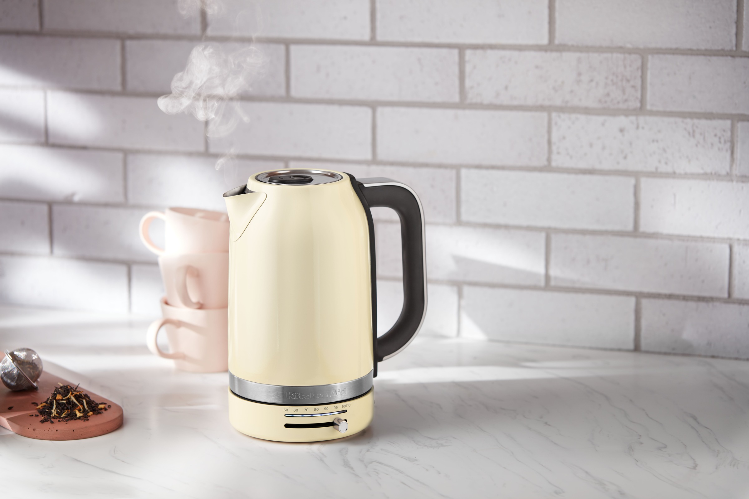 KitchenAid Wasserkocher »5KEK1701EAC Creme«, 1,7 l, 2400 W