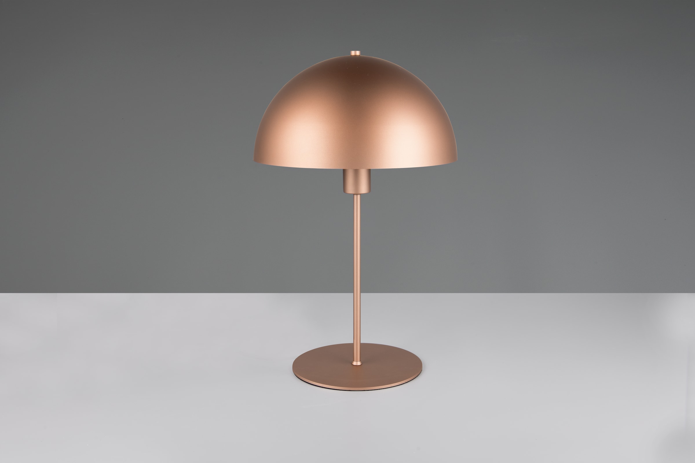 TRIO Leuchten Schreibtischlampe »NOLA, exkl. 1x E27 max 40W, Tischlampe mit Schnurschalter Höhe 45cm« E27 1 Stk. warmweiß - kaltweiß Ø 30cm, Nachttischlampe, 180cm Anschlusskabel, Leuchtmittel wechselbar