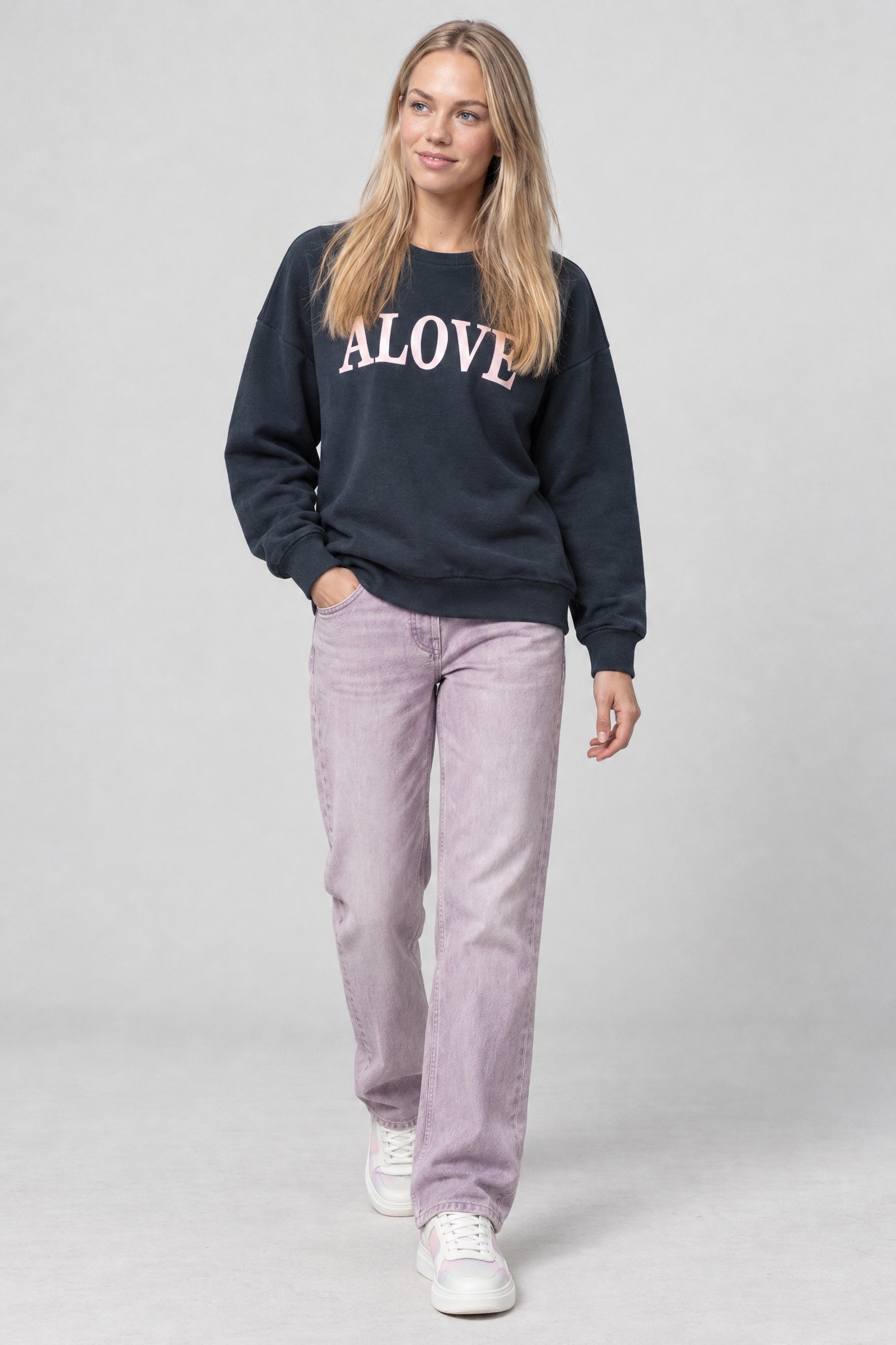 Alife & Kickin Sweatshirt , Brustprint ALOVE, Rippbündchen, überschnittene Schultern, Relaxed Fit
